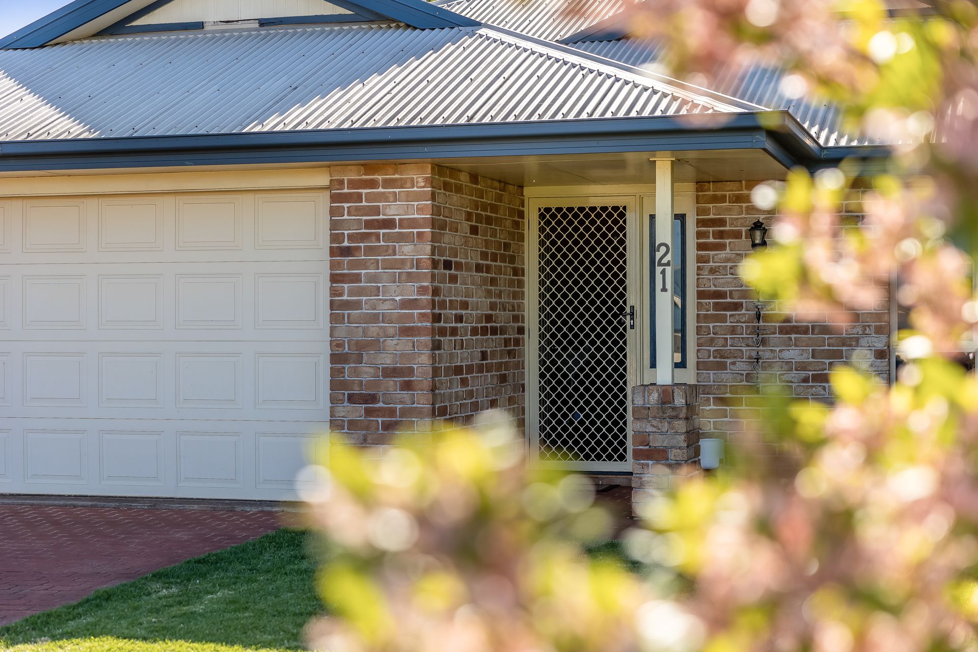 21 Macrossan Street, Cranley, QLD 4350