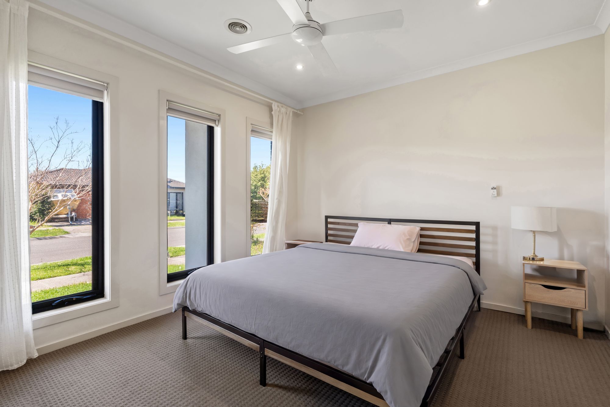6 Ottelia Street — photo 9 of 18