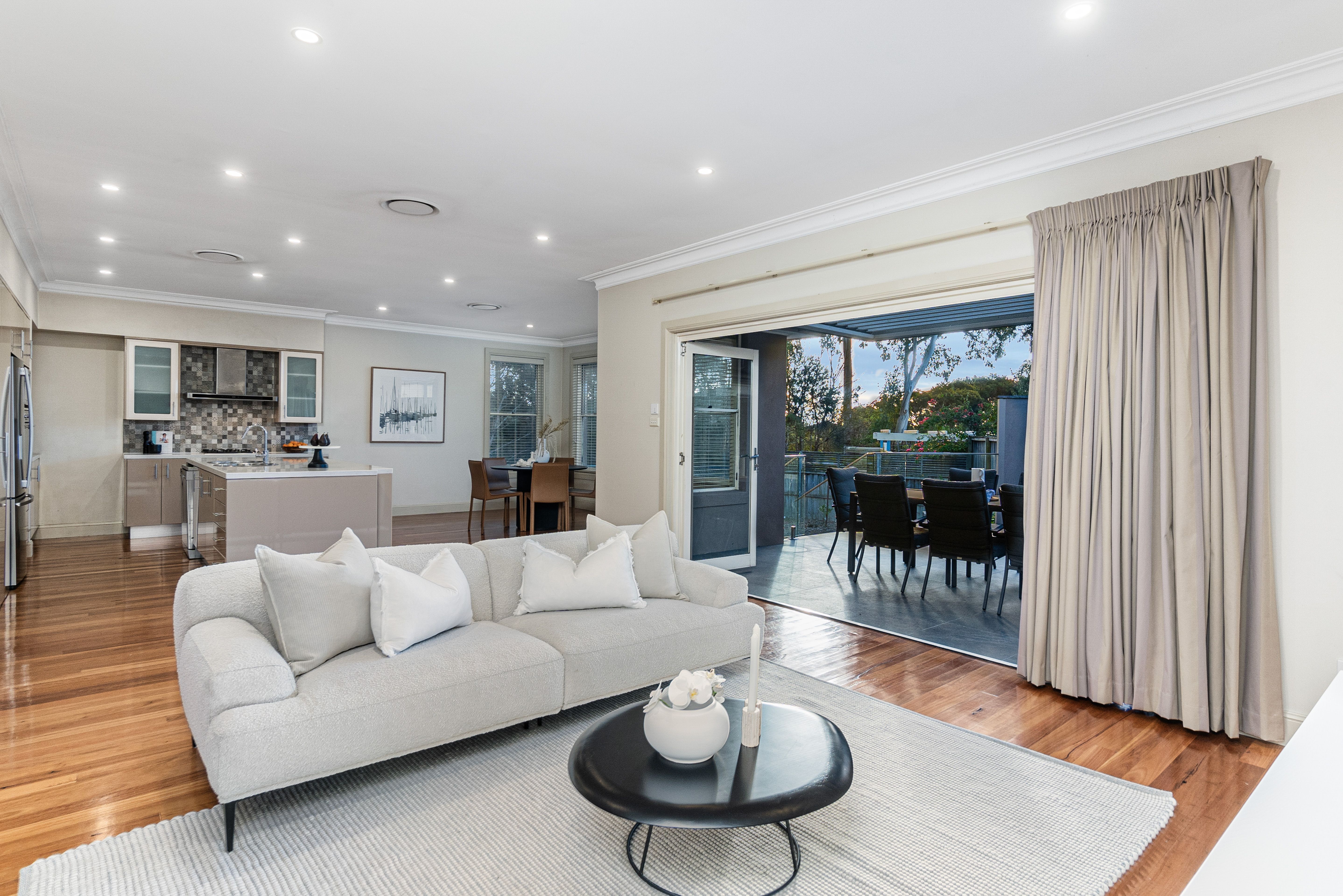 11 Cubby Close, Castle Hill, NSW 2154, photo 5