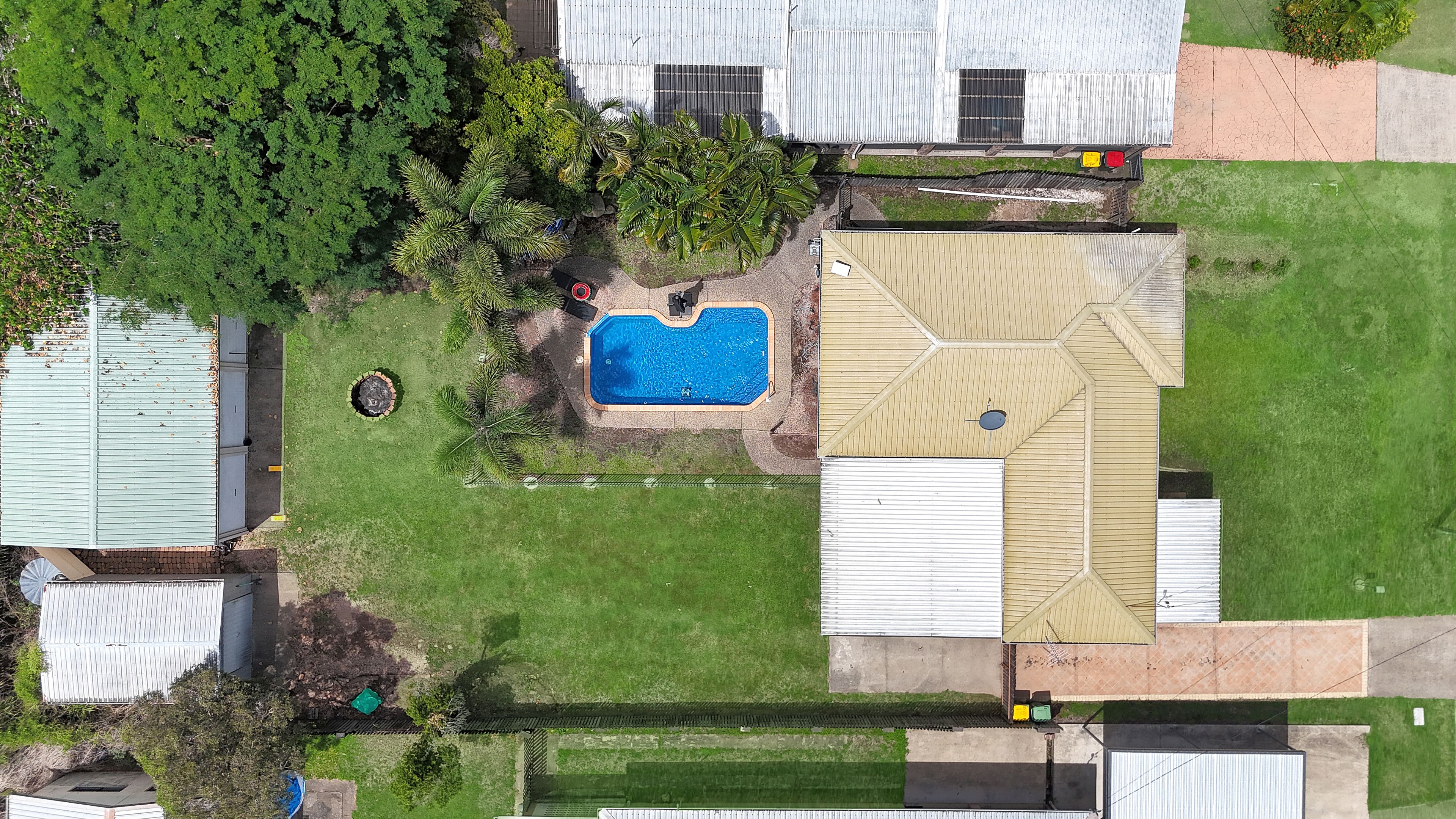 91 Sarina Beach Road , Sarina QLD 4737