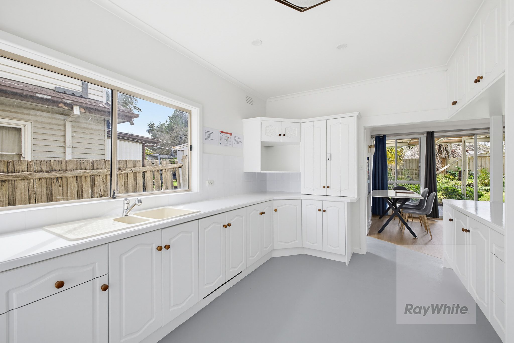18 Scott Grove — photo 6 of 20