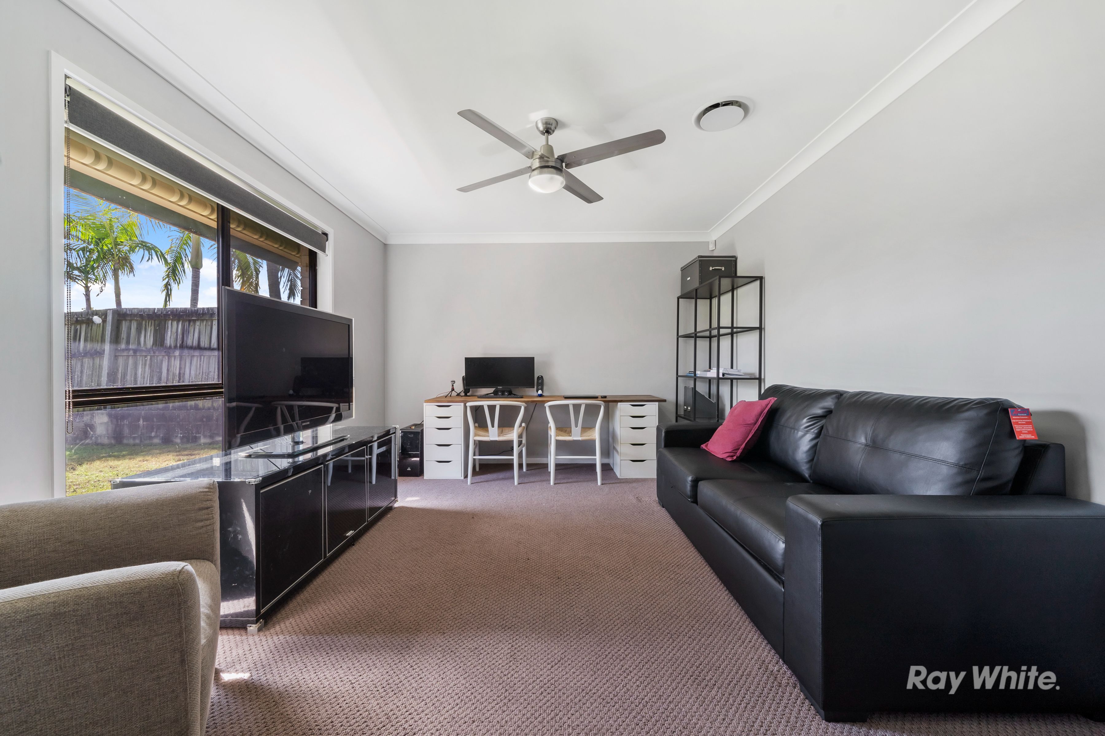 3 Hazelnut Court, Loganlea, QLD 4131