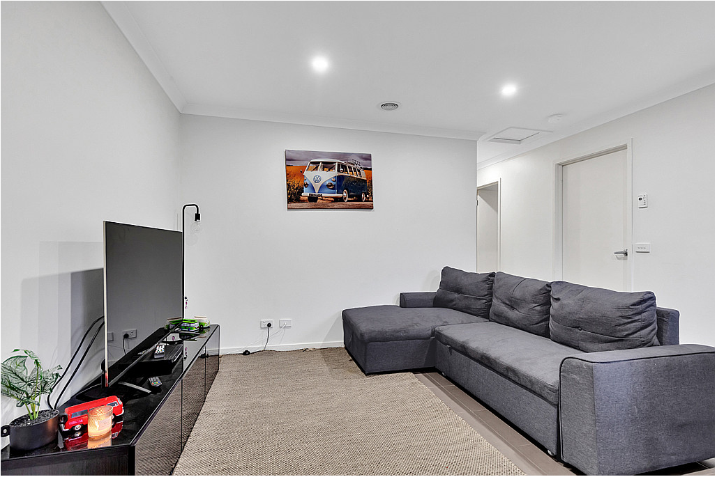 9 Vessey Walk, Wyndham Vale, VIC 3024