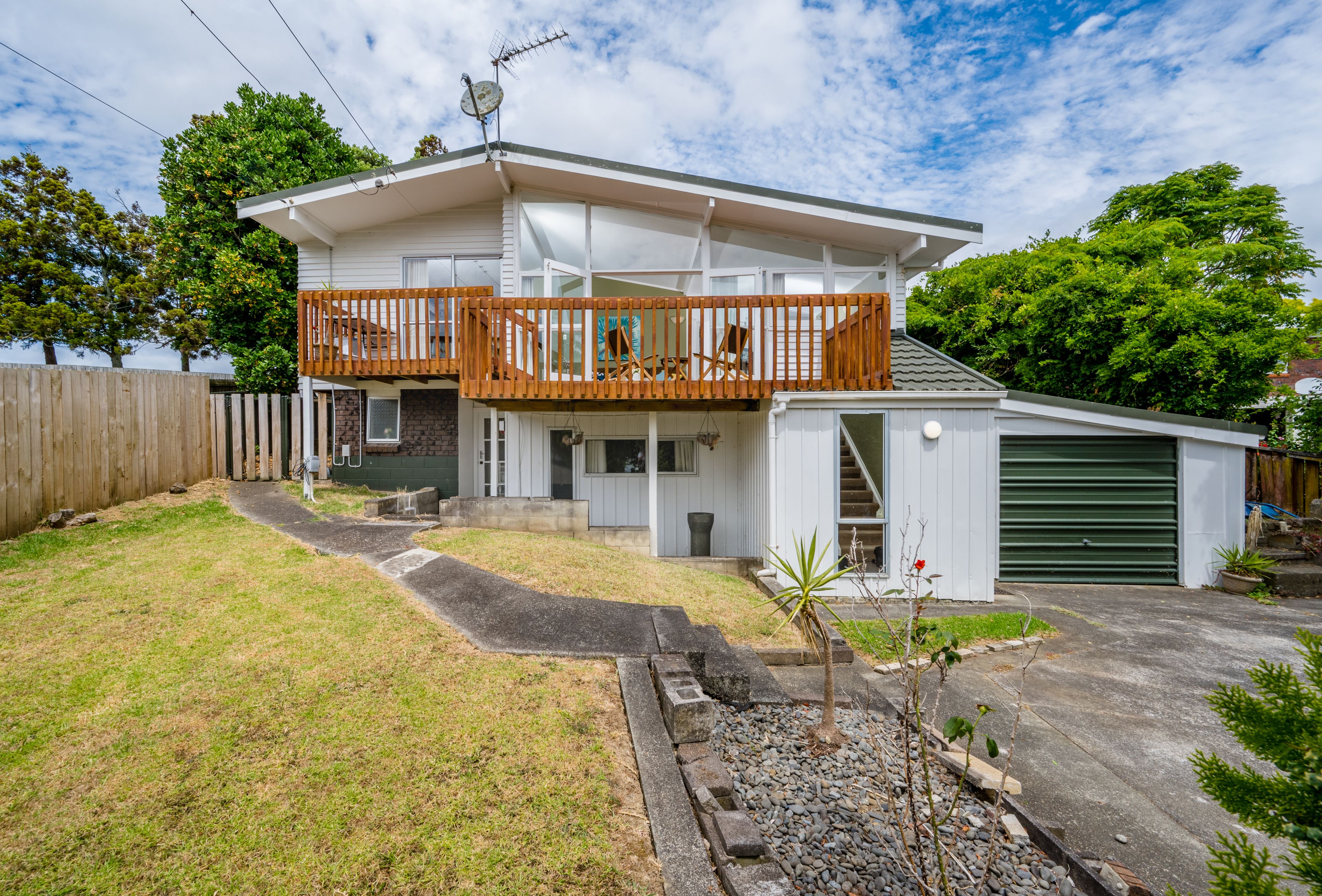 17 Freyberg Place, Howick, Manukau City