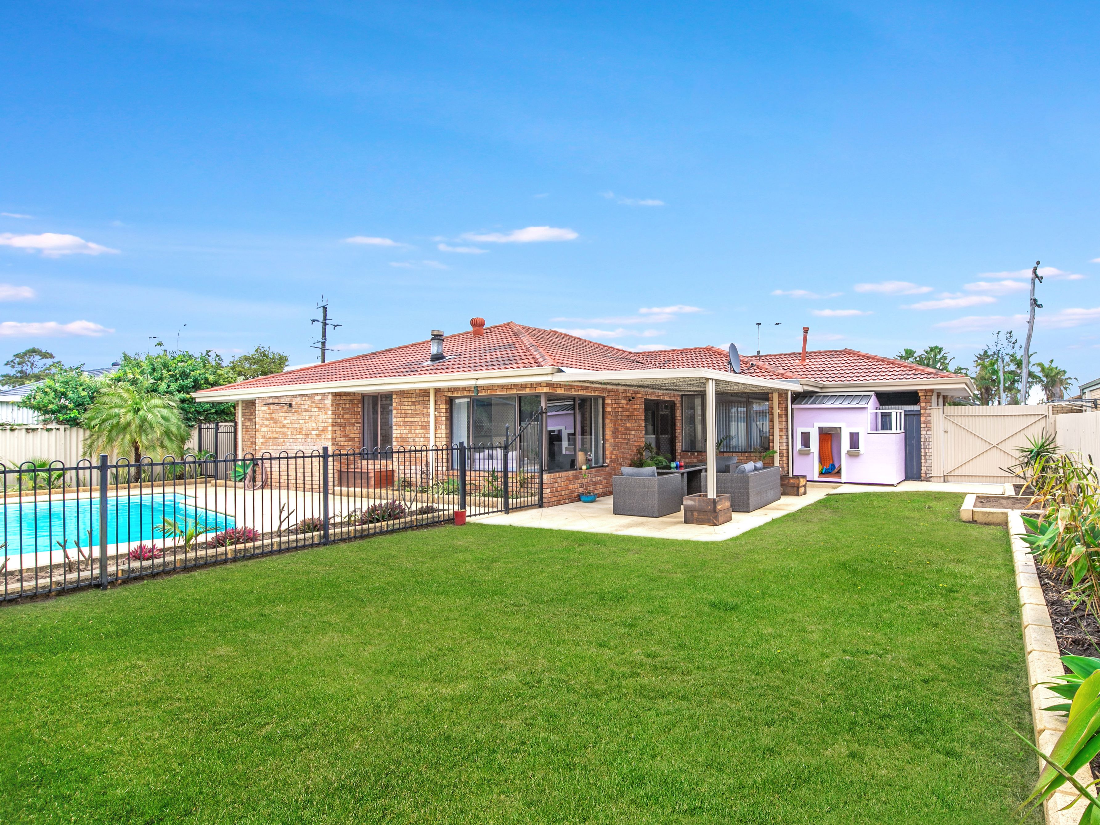 4 Jubilee Drive, Waikiki WA 6169