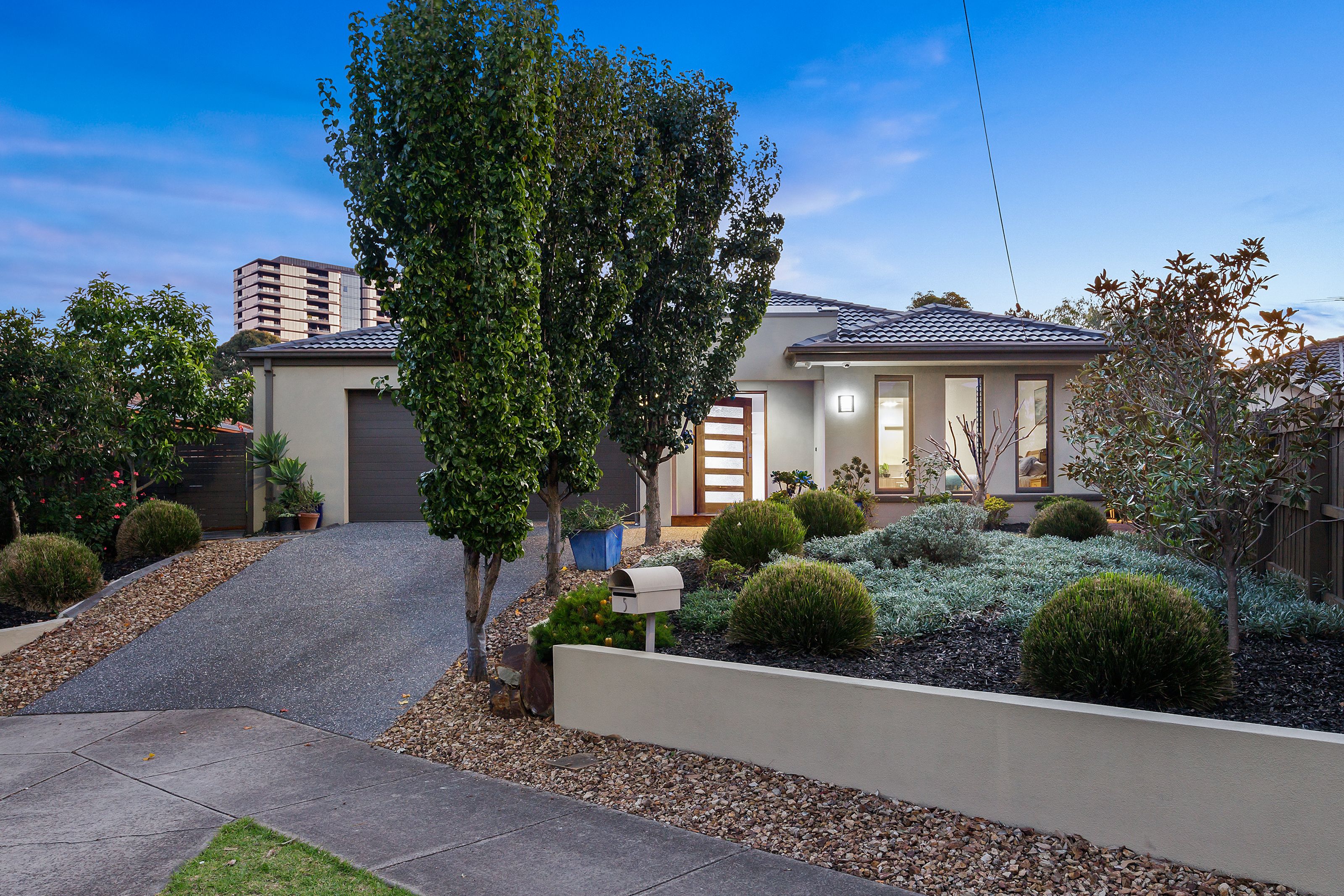 5 Brent Street, Glen Waverley VIC 3150