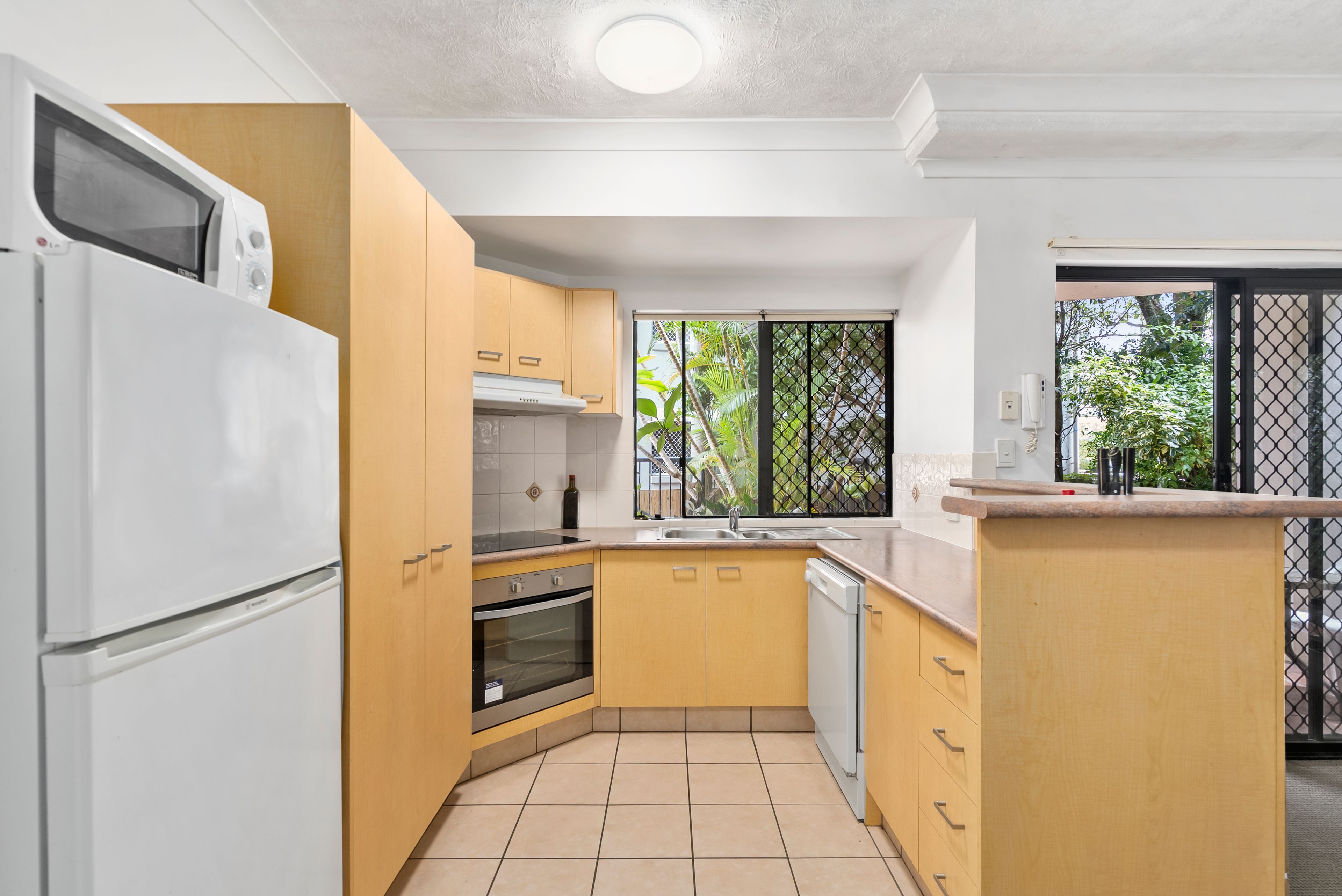 11/7-13 Barranbali Street, Surfers Paradise, QLD 4217