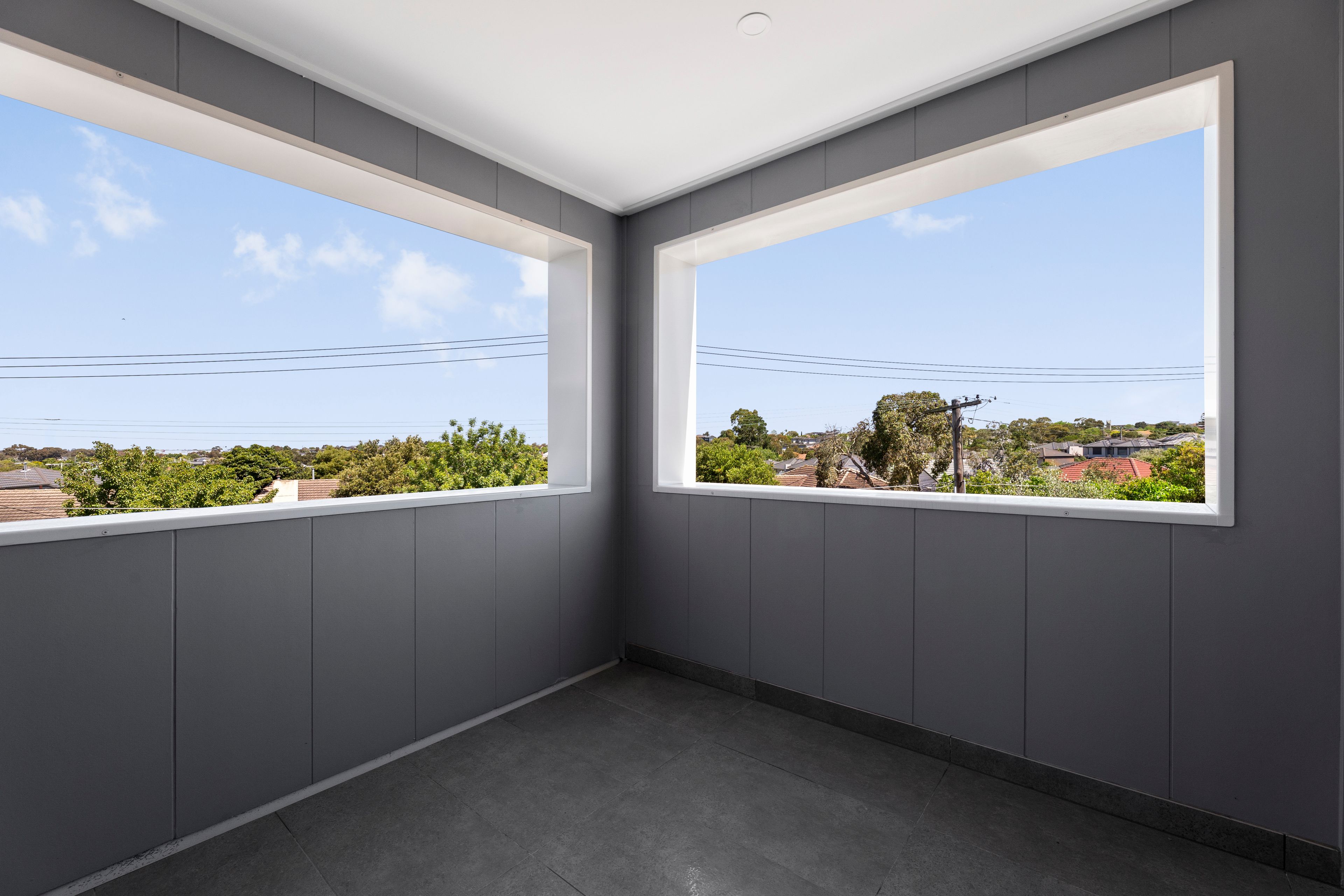 2/22 Dorrington Avenue — photo 9 of 11