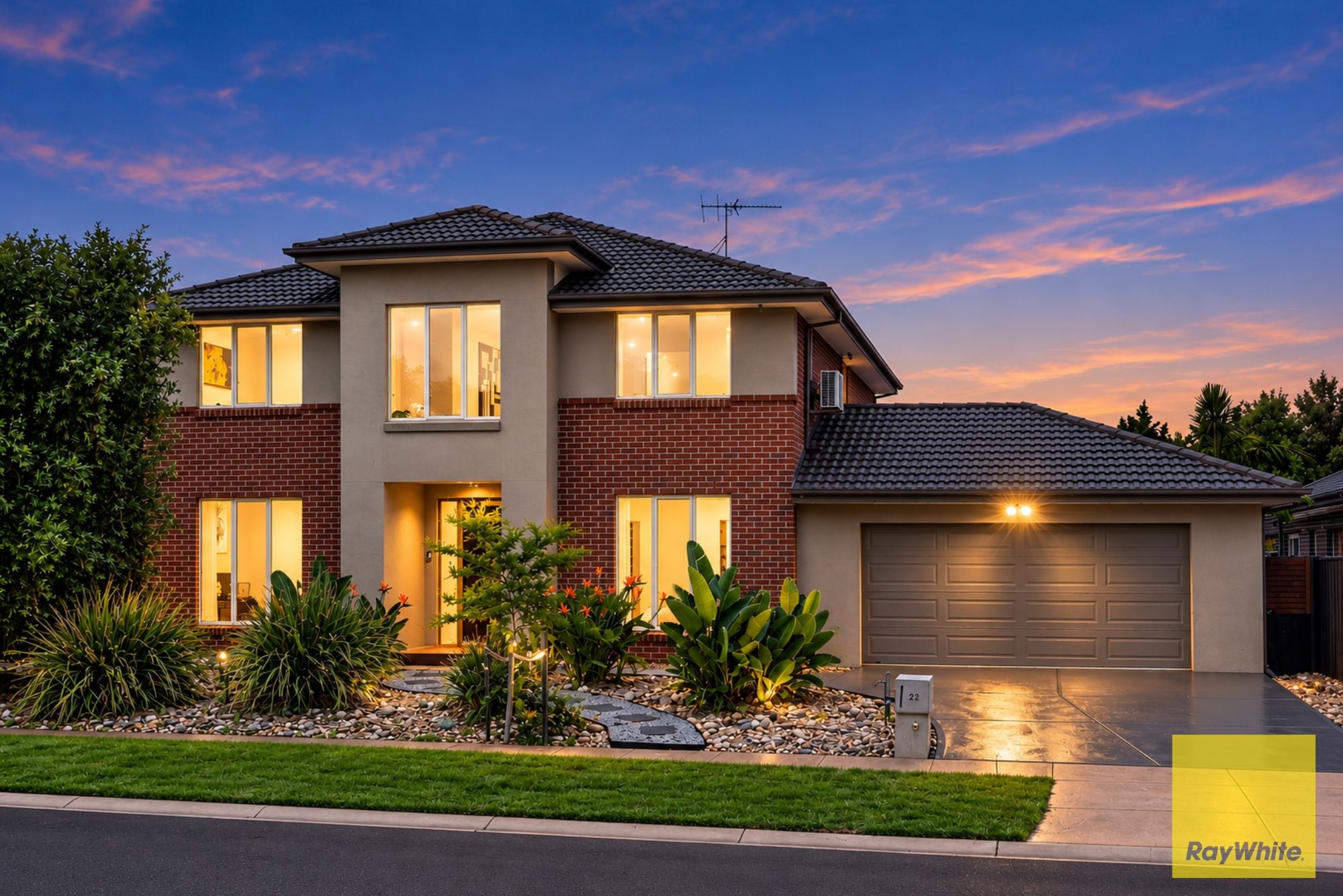 22 Fairbridge Road — photo 3 of 30