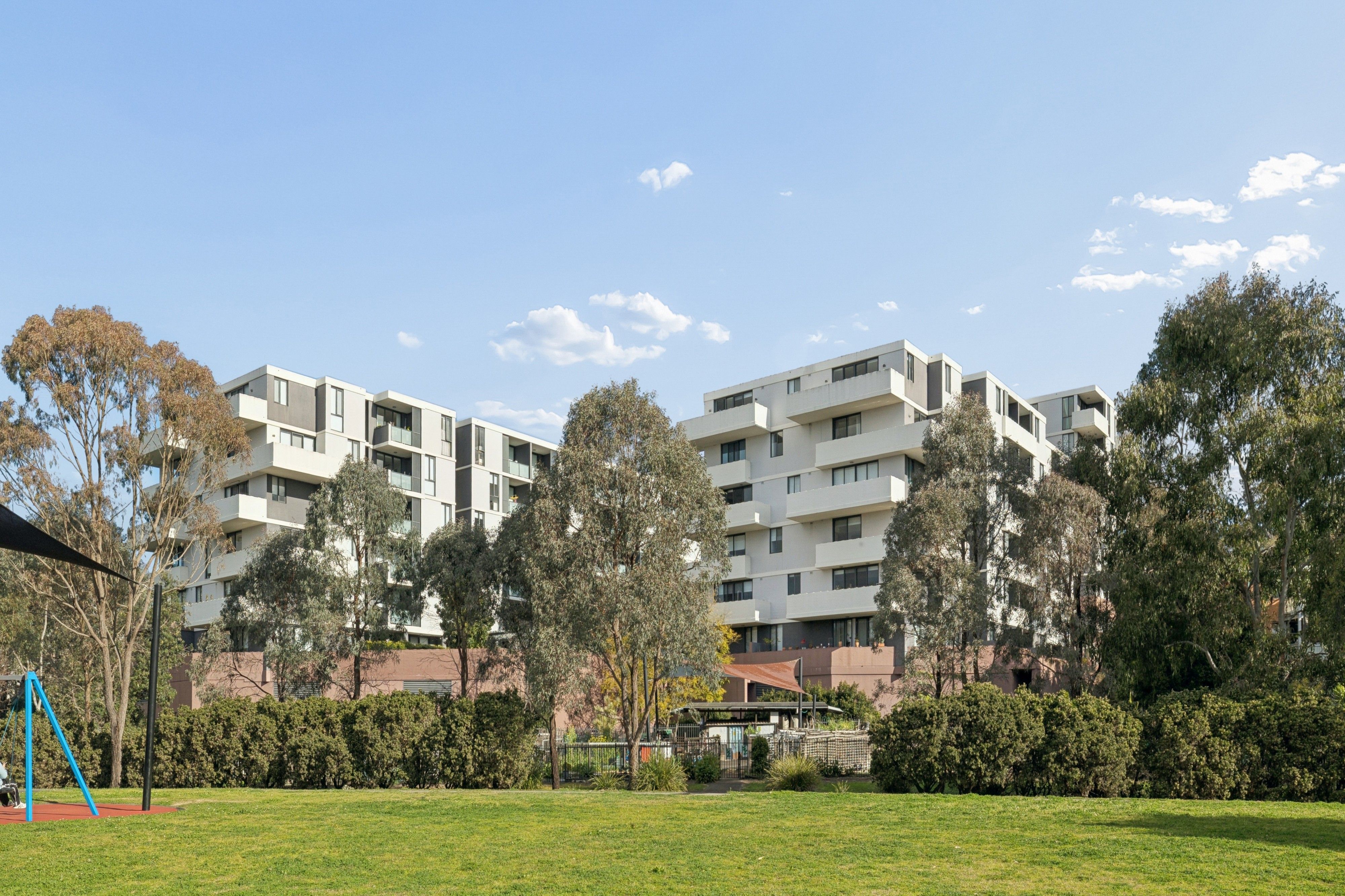 526/1 Vermont Crescent — photo from Ray White Riverwood