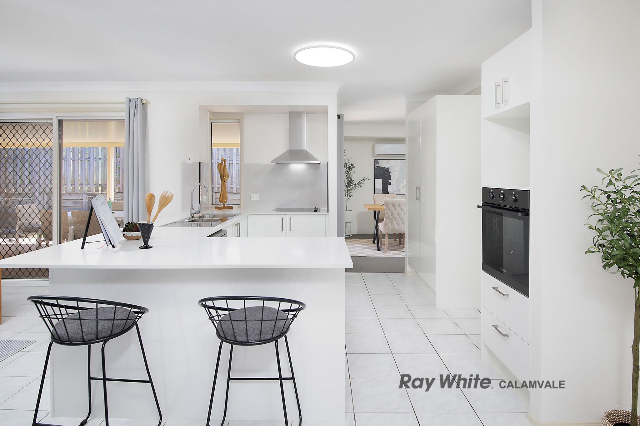 15 Reardon Street, Calamvale, QLD 4116