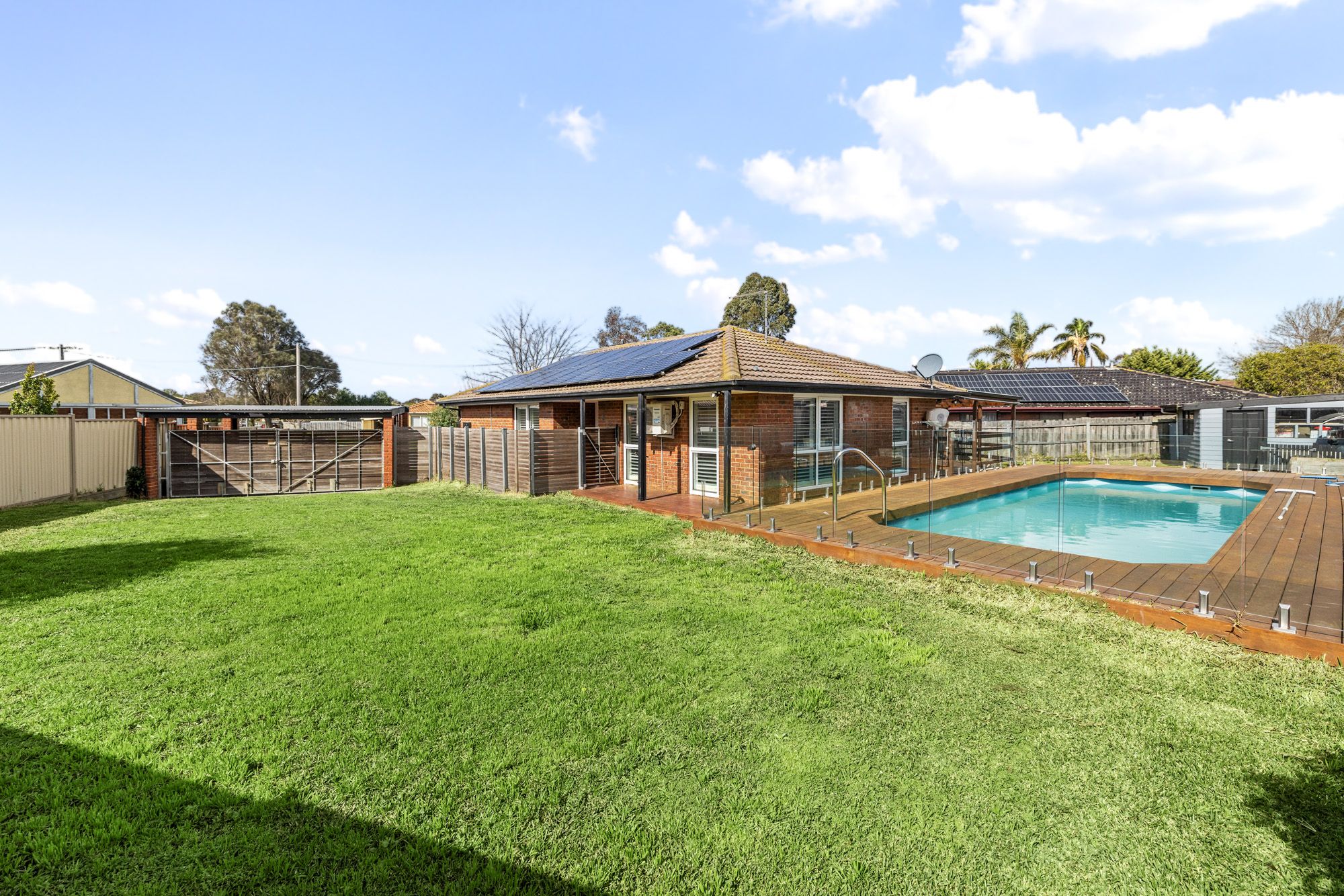 4 Membrey Close — photo 14 of 15