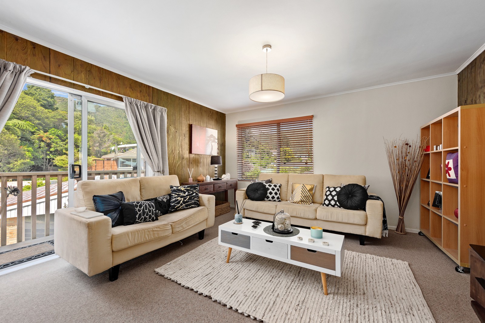 2/9 Lowry Crescent, Stokes Valley, Lower Hutt City