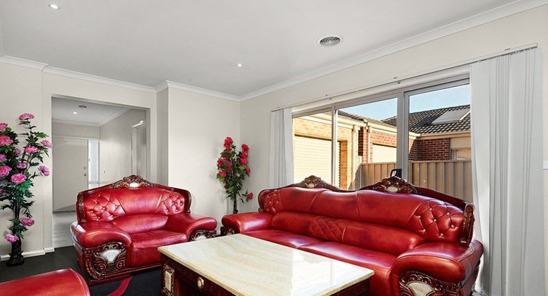 5 Lazor Street — photo 3 of 9