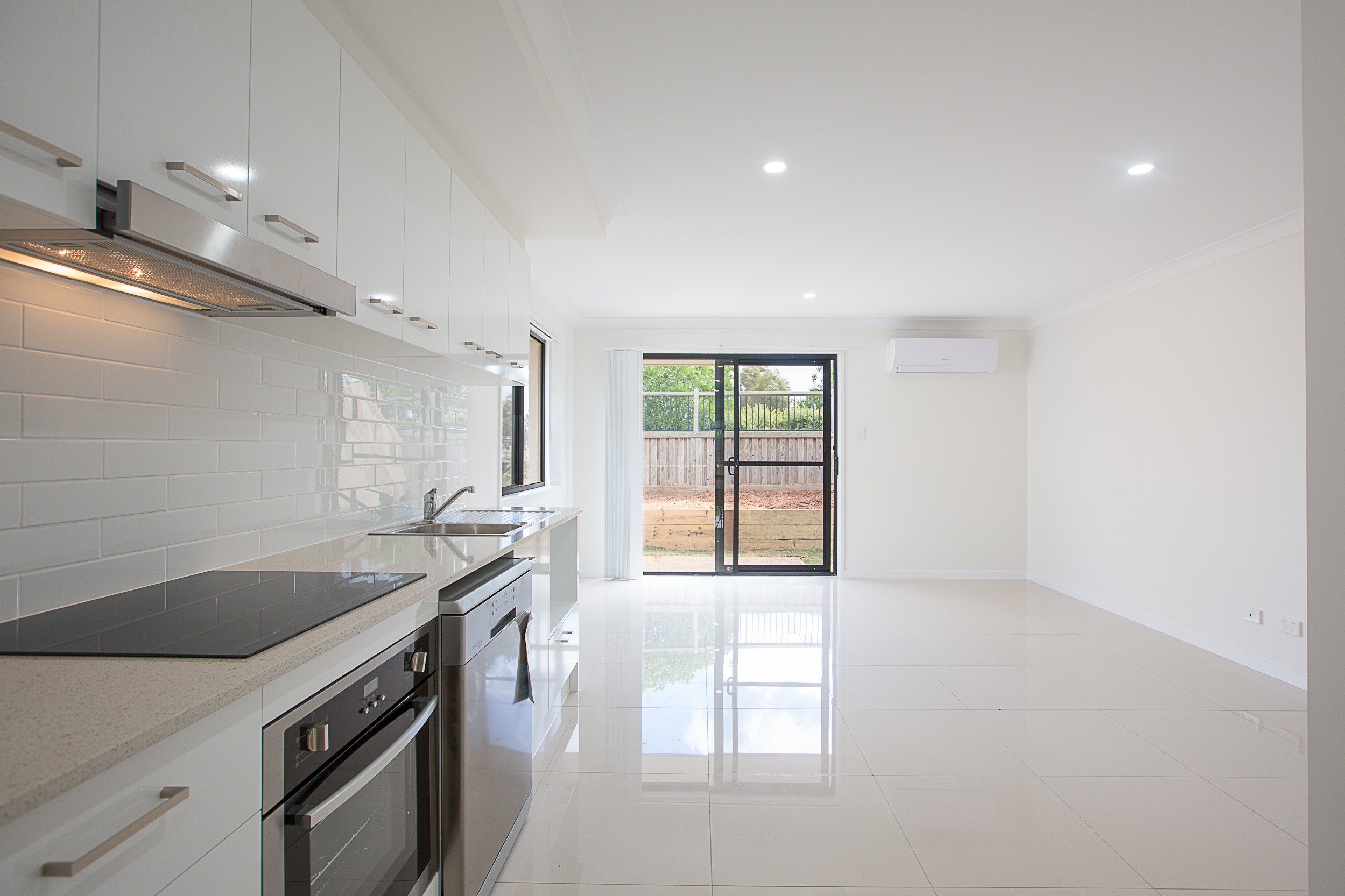 2/14 Cahill Crescent, Collingwood Park, QLD 4301