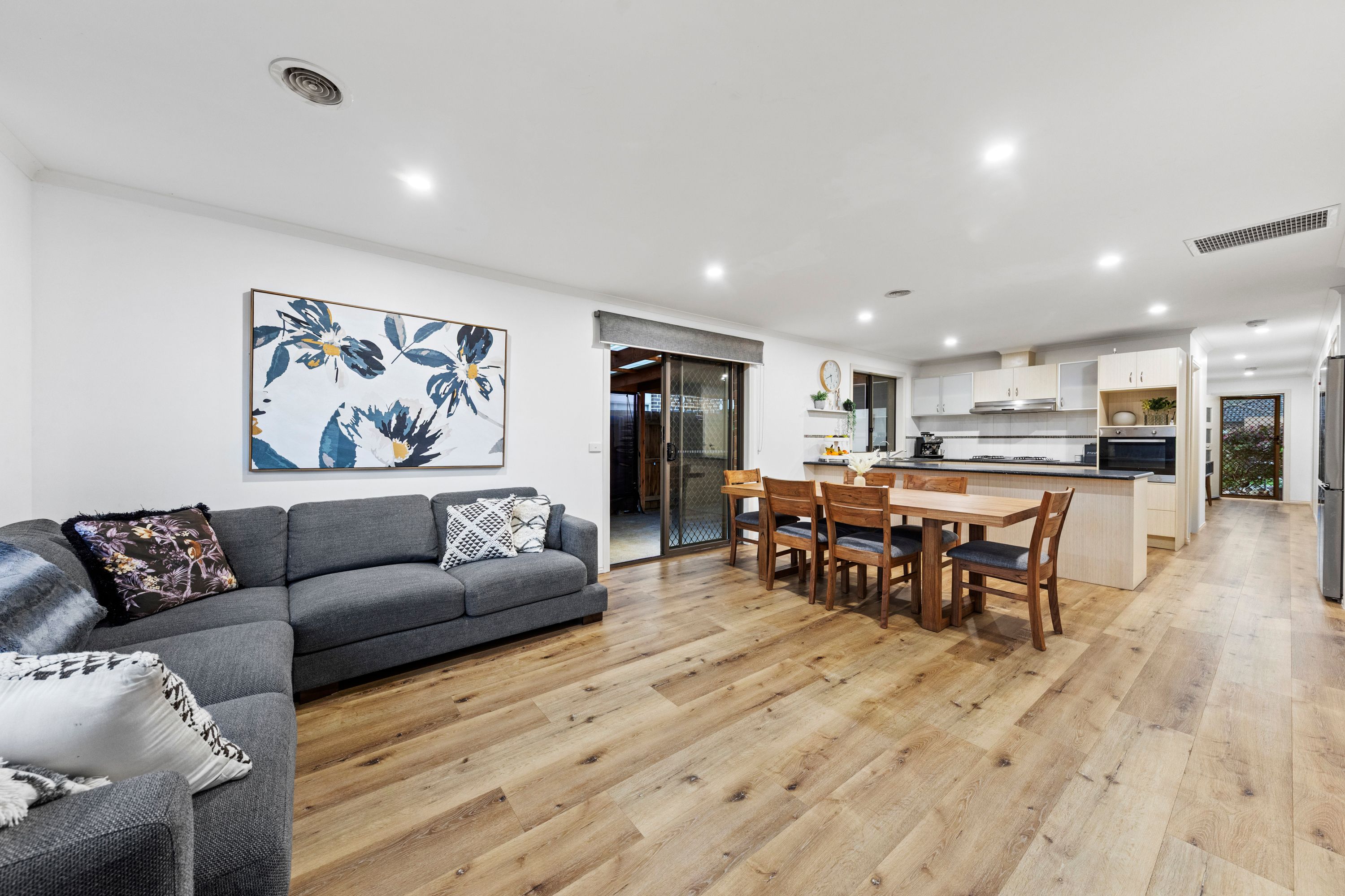 83 Melissa Way — photo 9 of 30