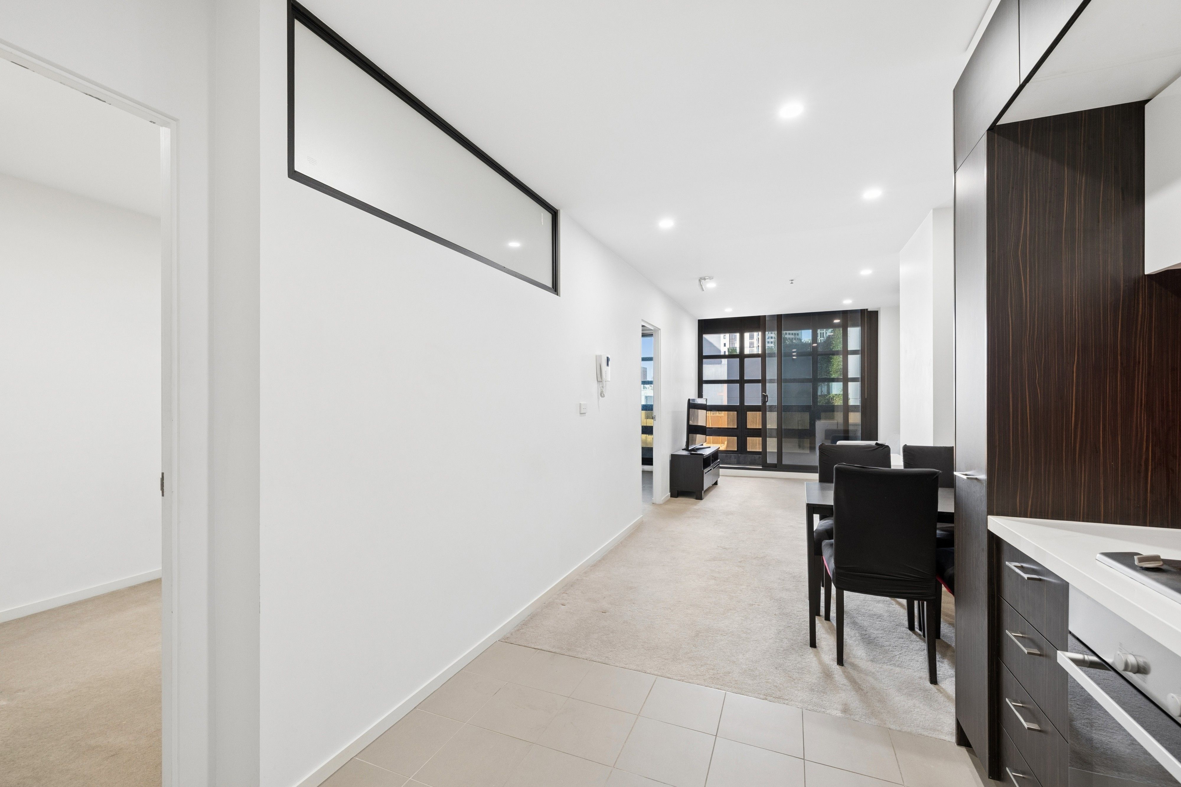 702/8 Sutherland Street — photo 5 of 19