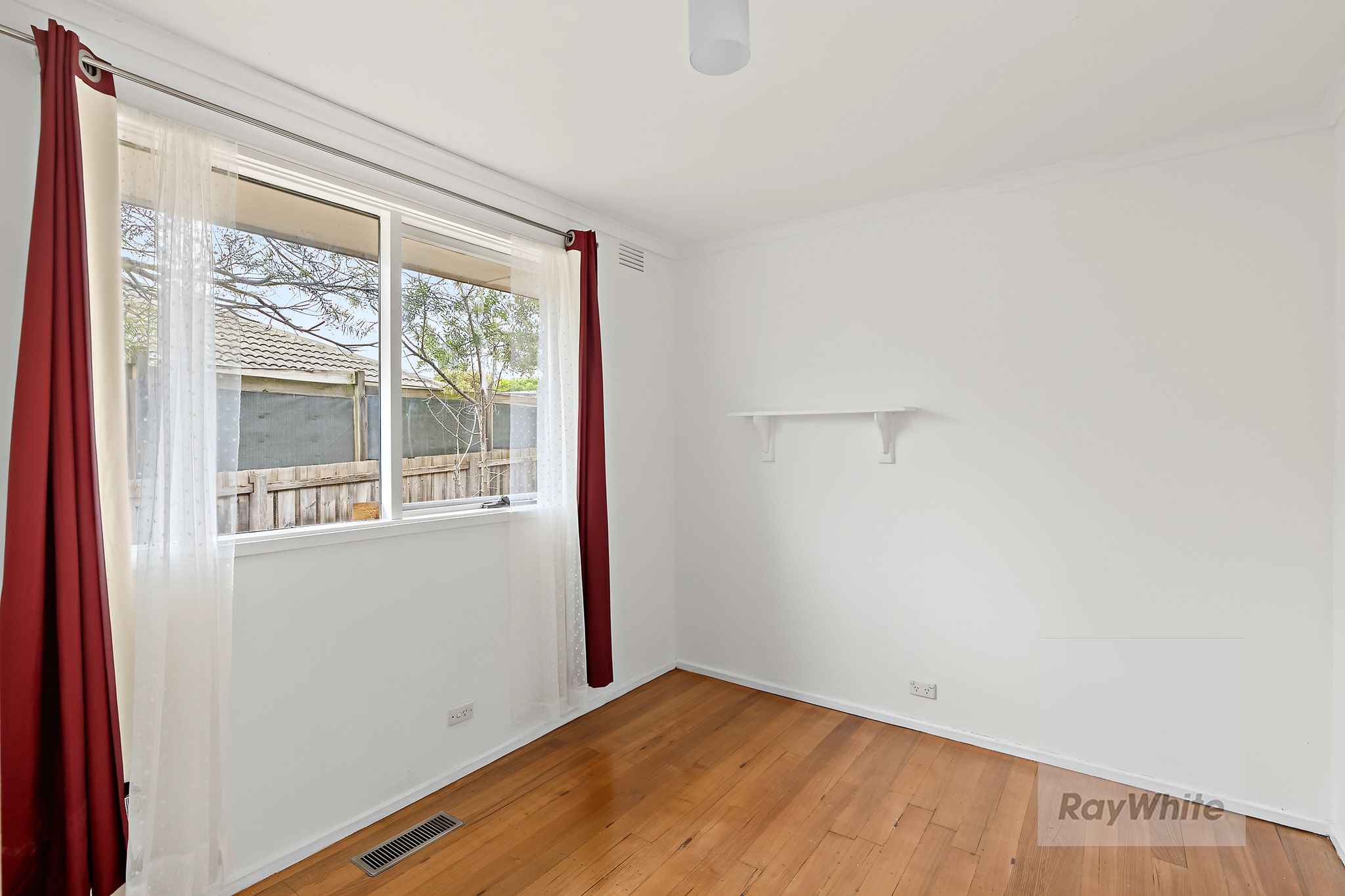 48 Wungan Street — photo 10 of 17