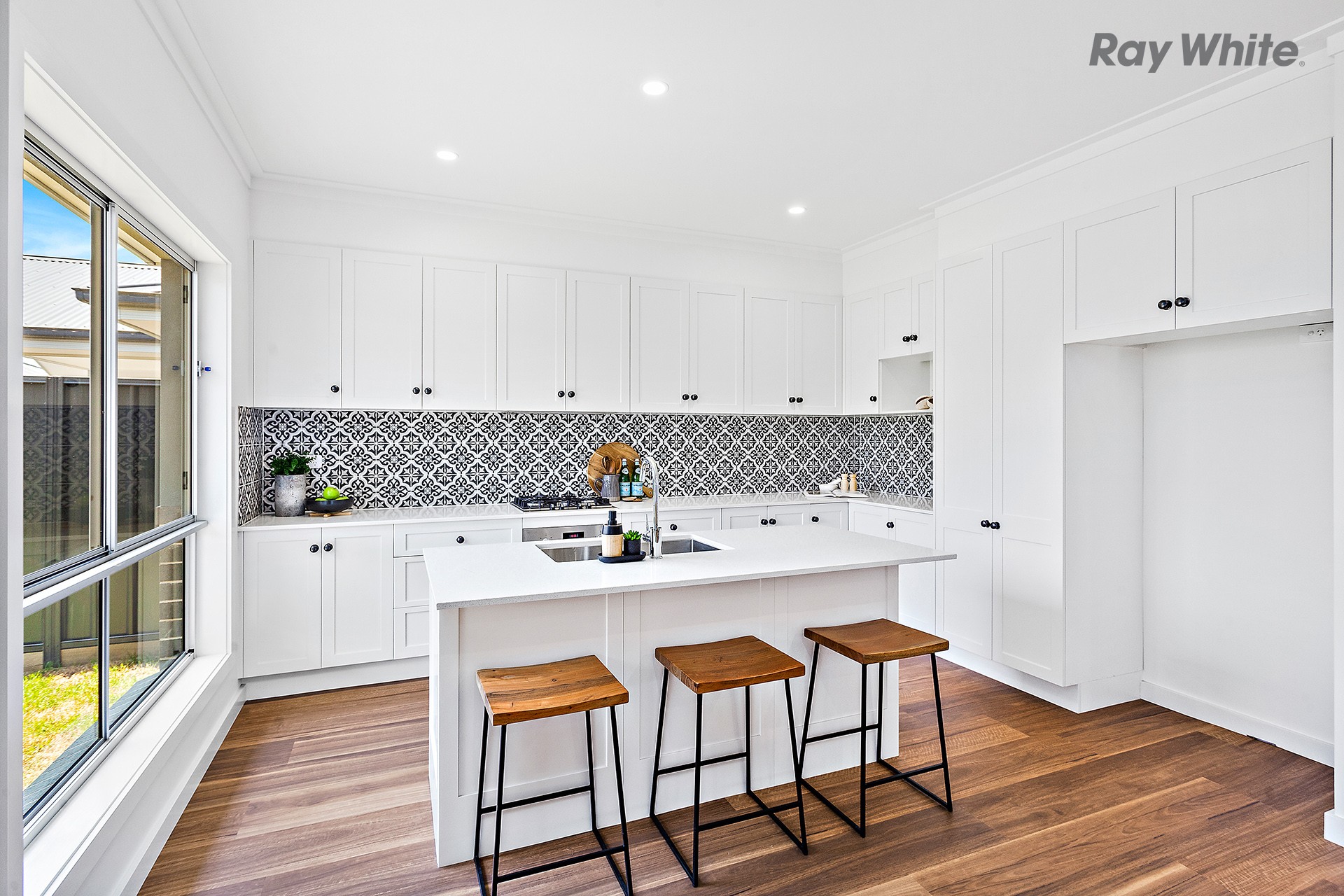 4 Nattai Crescent, Albion Park, NSW 2527