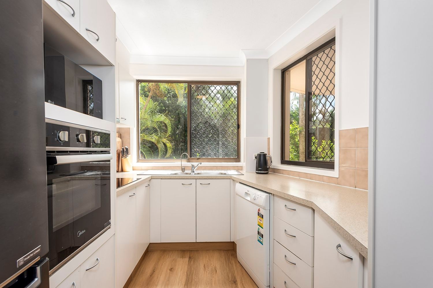 2/21 Chairlift Avenue, Mermaid Beach, QLD 4218