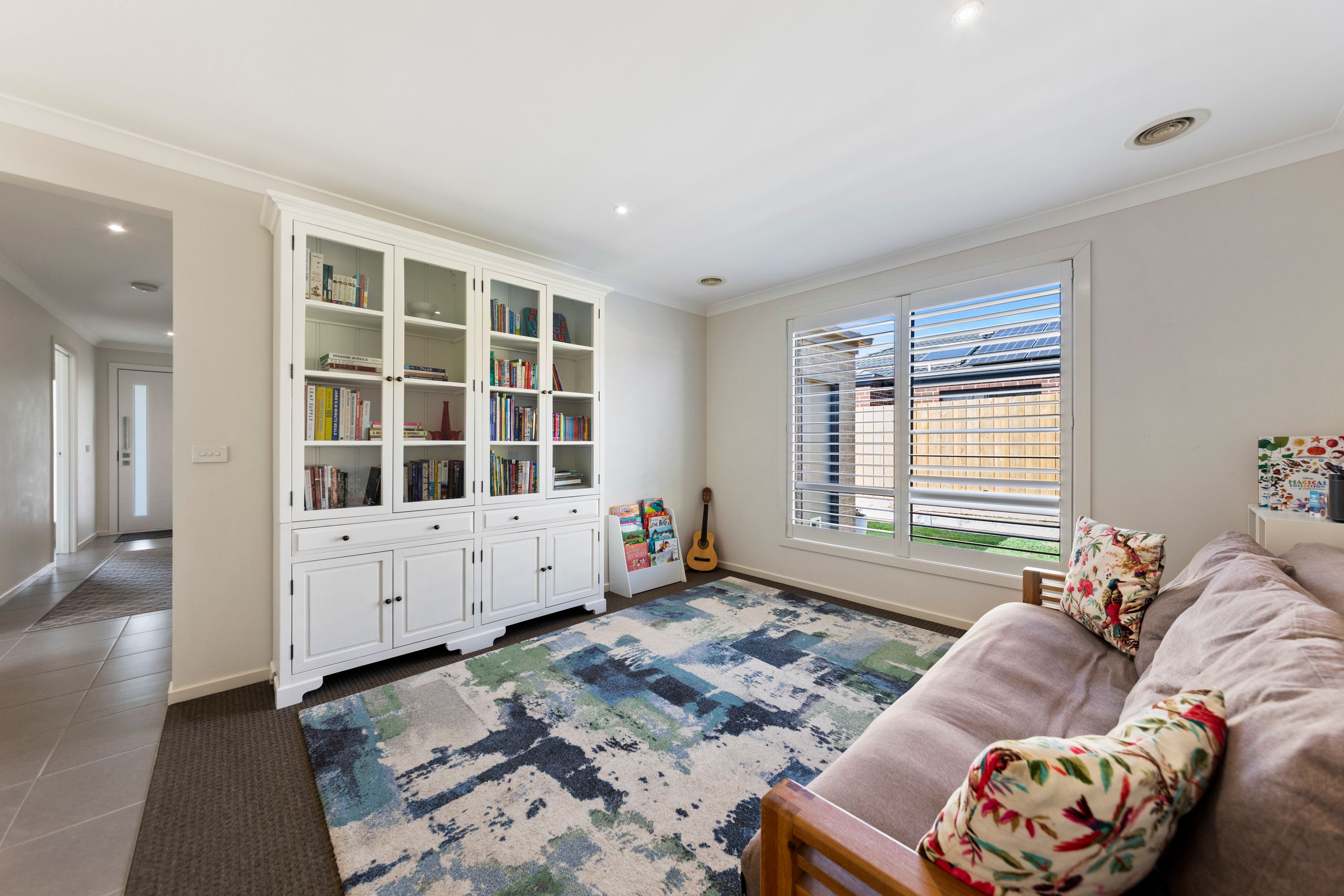 16 Shakespeare Court — photo 4 of 28