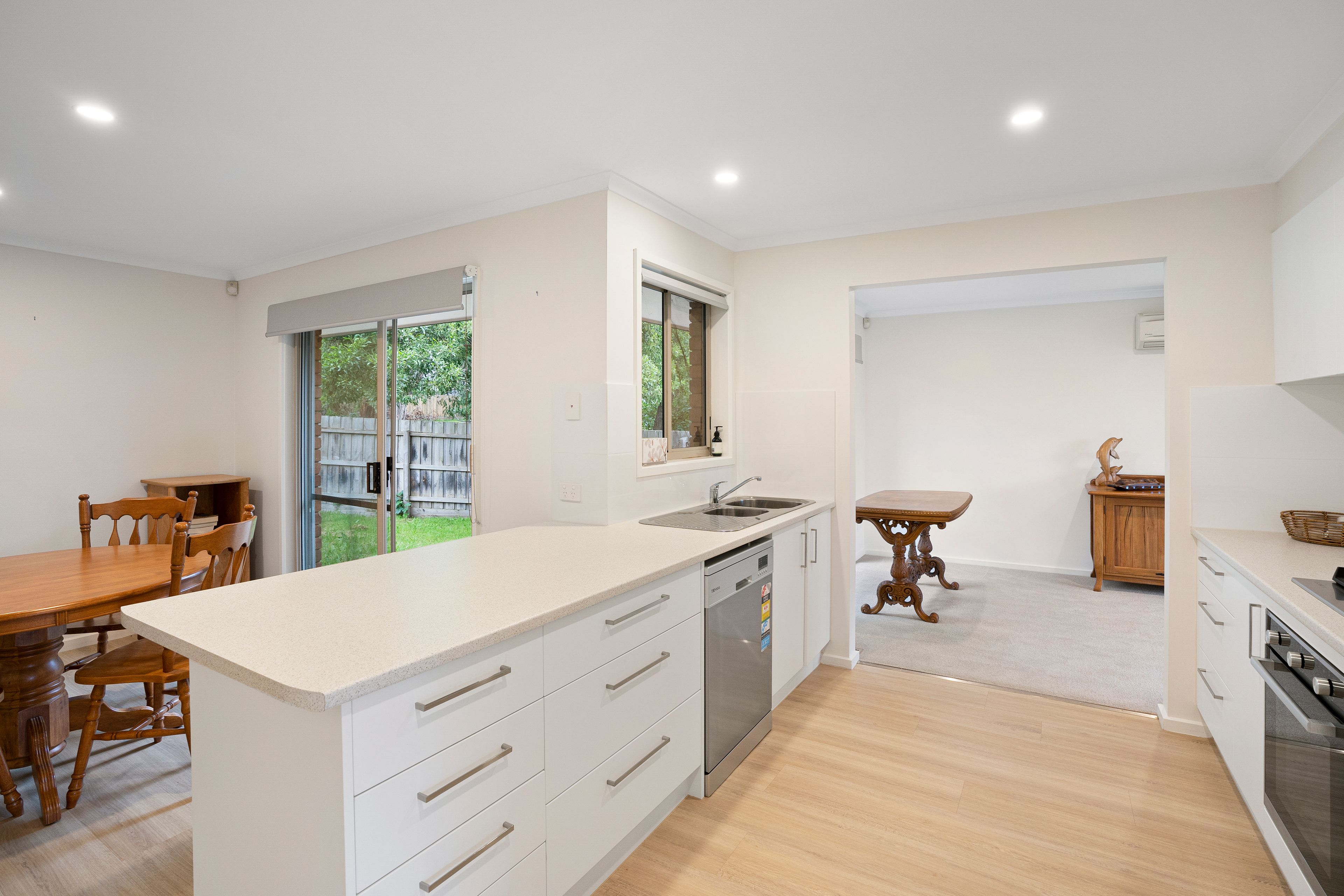 1/96 Forest Road, Ferntree Gully, VIC 3156