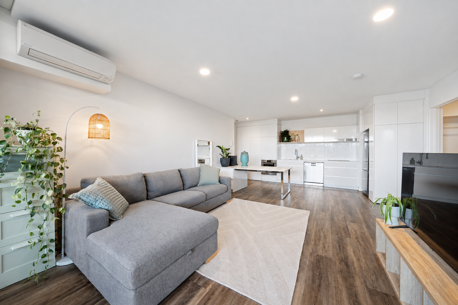 209/21 Nile Street, Woolloongabba, QLD 4102