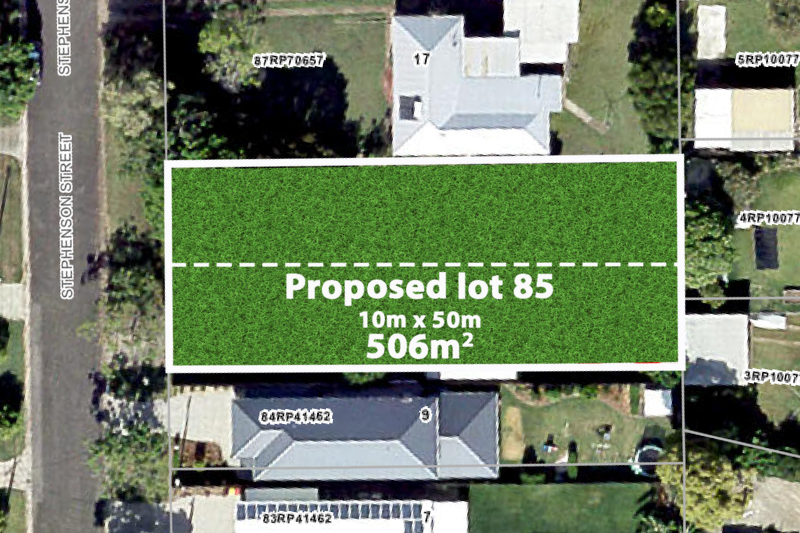 11 Stephenson Street, Oxley QLD 4075