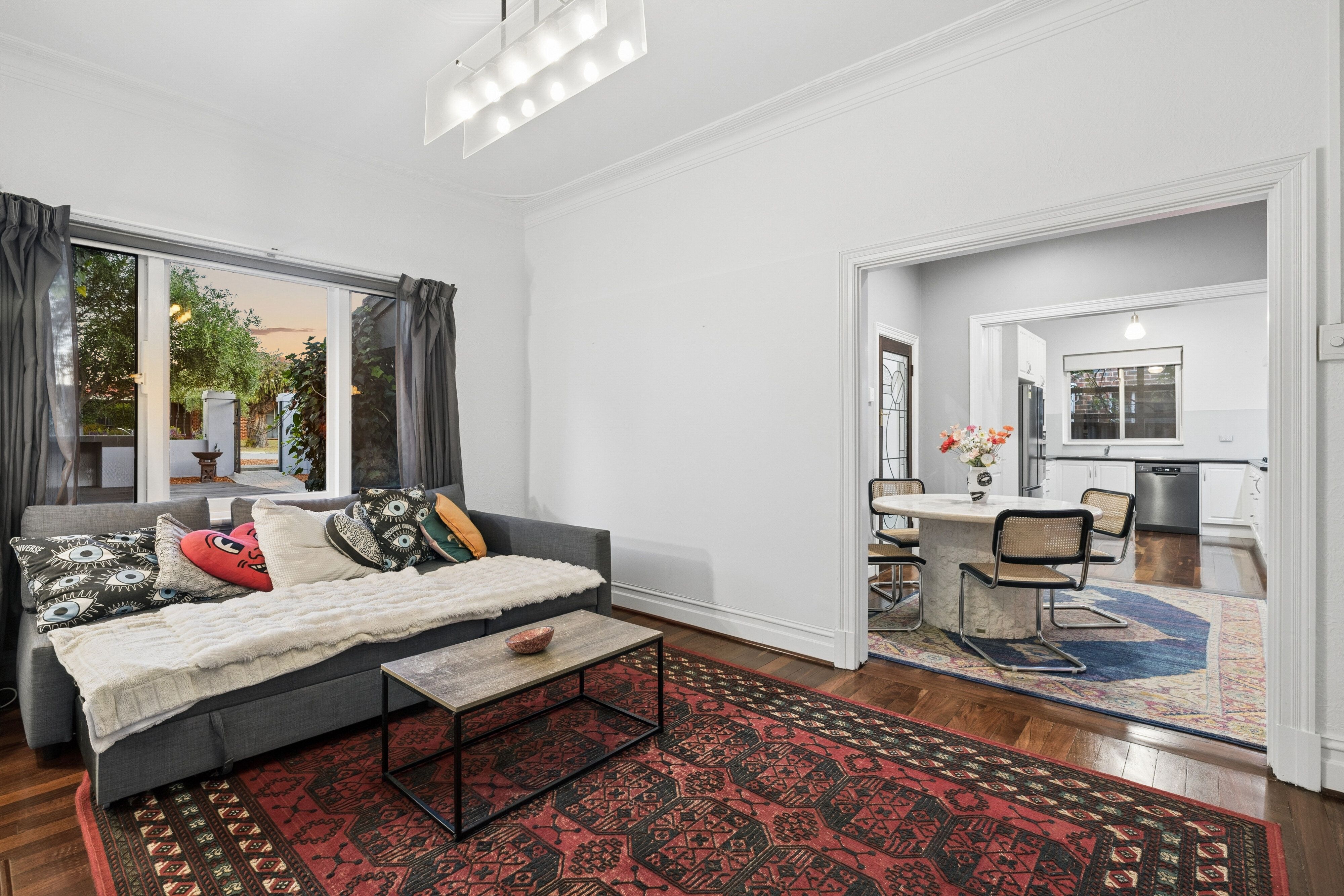 37 Victoria Street — photo 10 of 30
