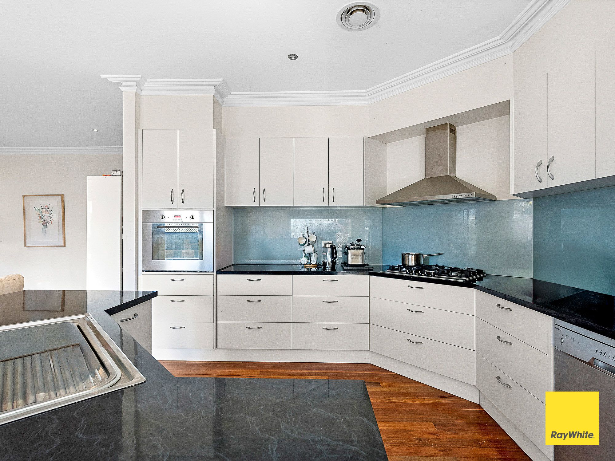 28 Bowles Road — photo 6 of 15