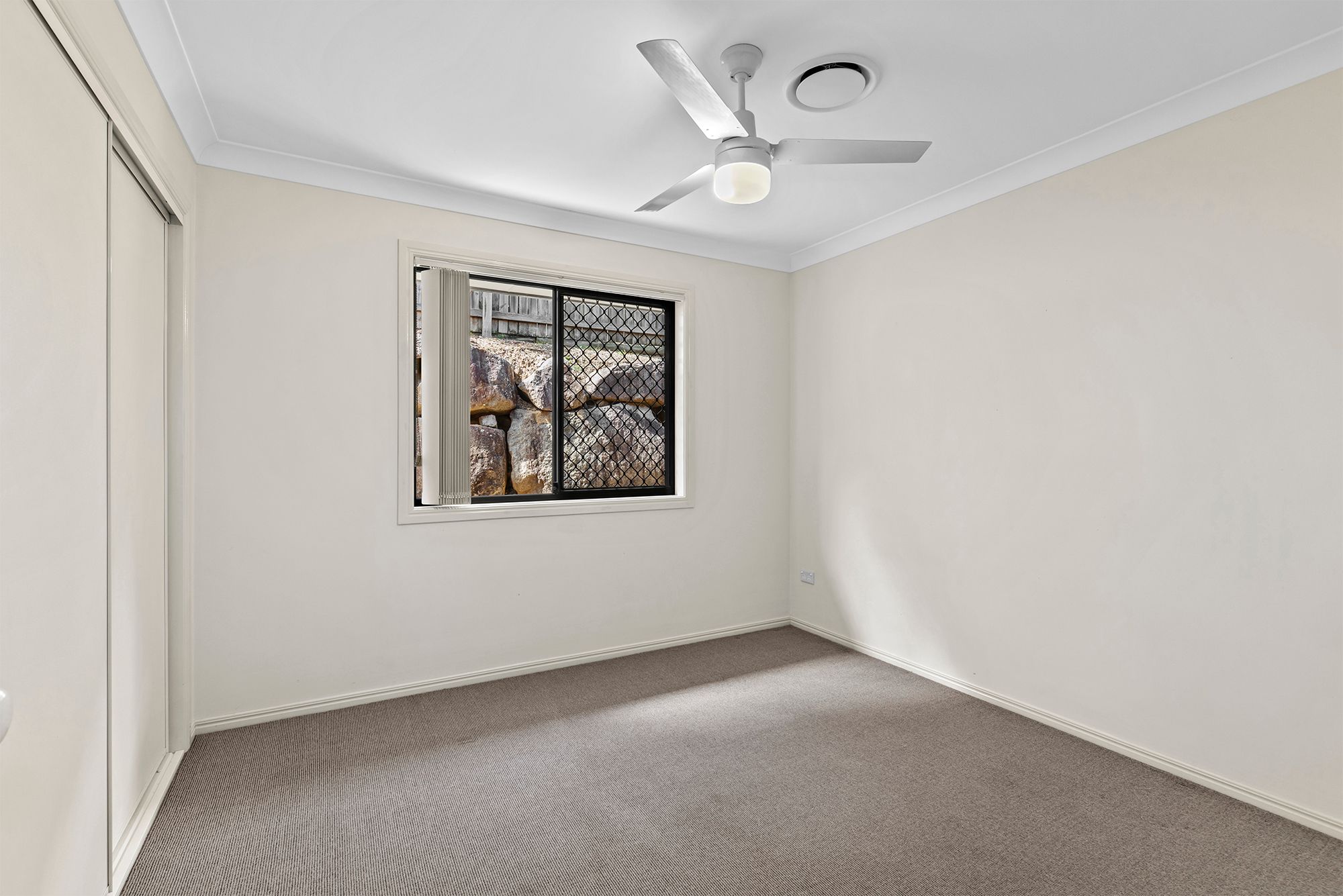 151 Saturn Crescent — photo 16 of 22