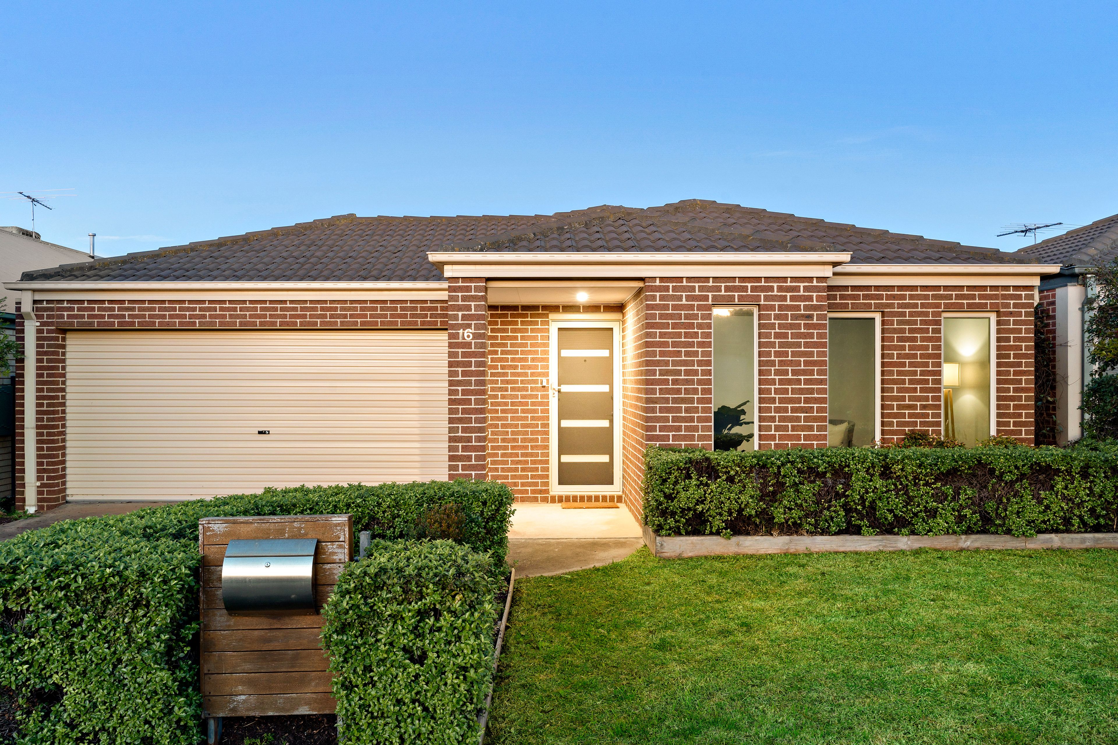 16 Fresh View Drive, Tarneit VIC 3029