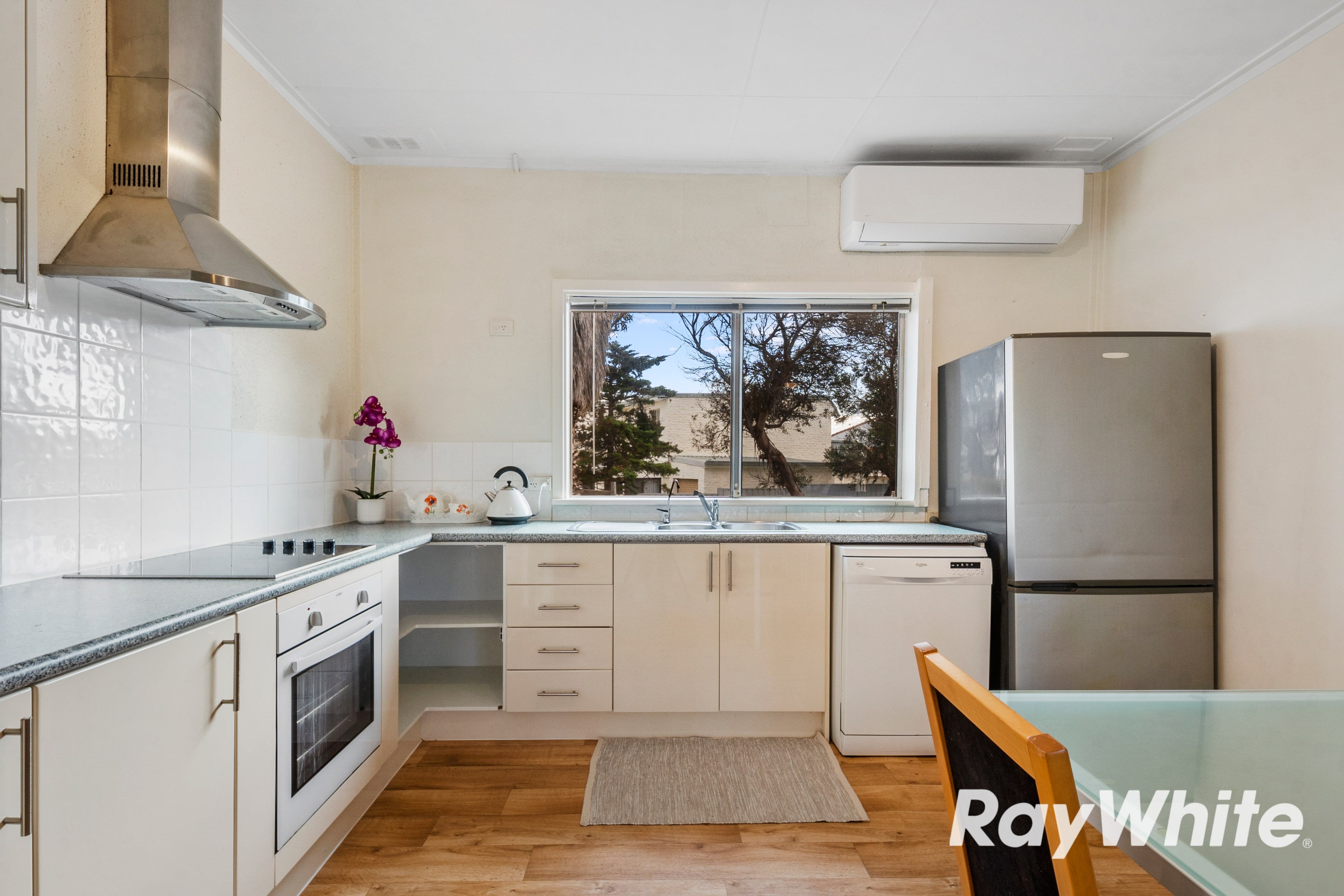 24 Valley Road — photo 4 of 25