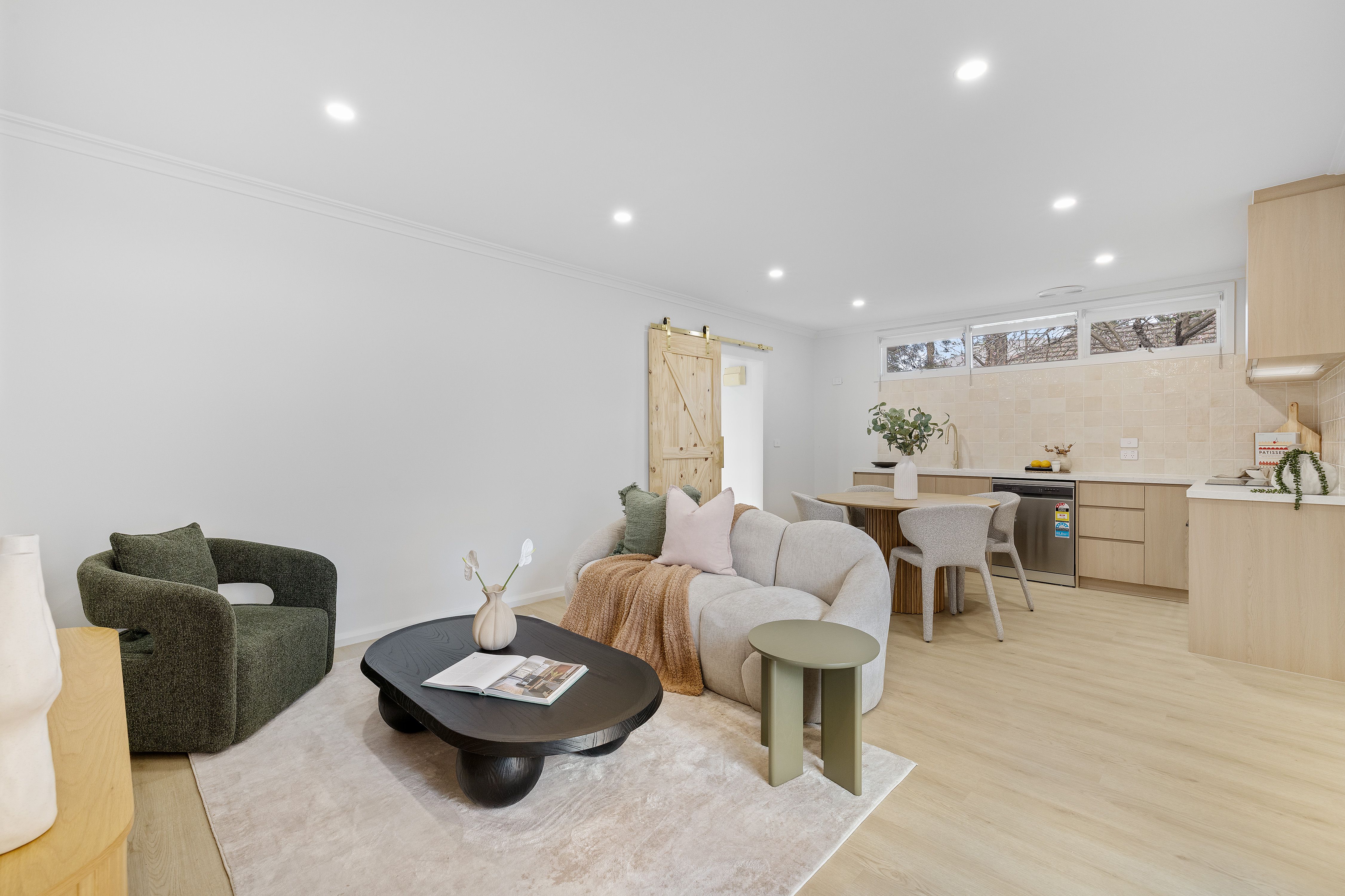 2/23 Turner Road — photo 4 of 16