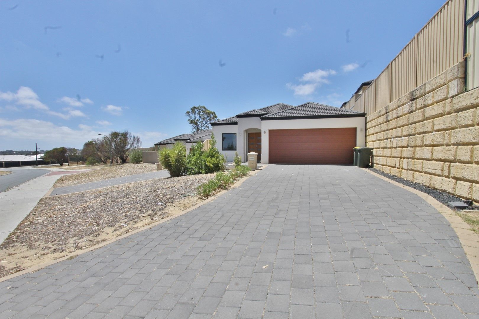 11 Shiraz Boulevard, Pearsall, WA 6065
