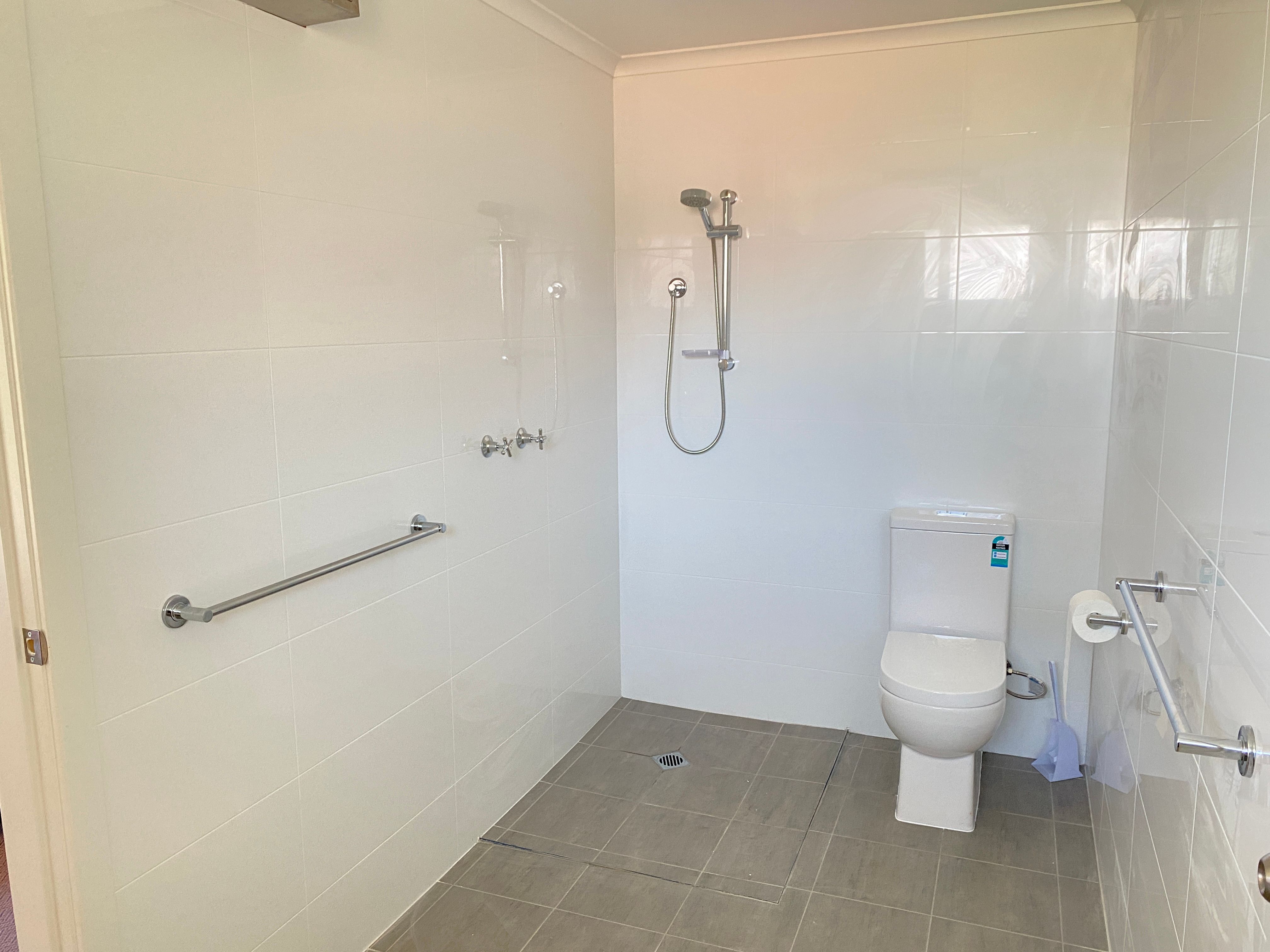 42 Button Avenue, Junee, NSW 2663