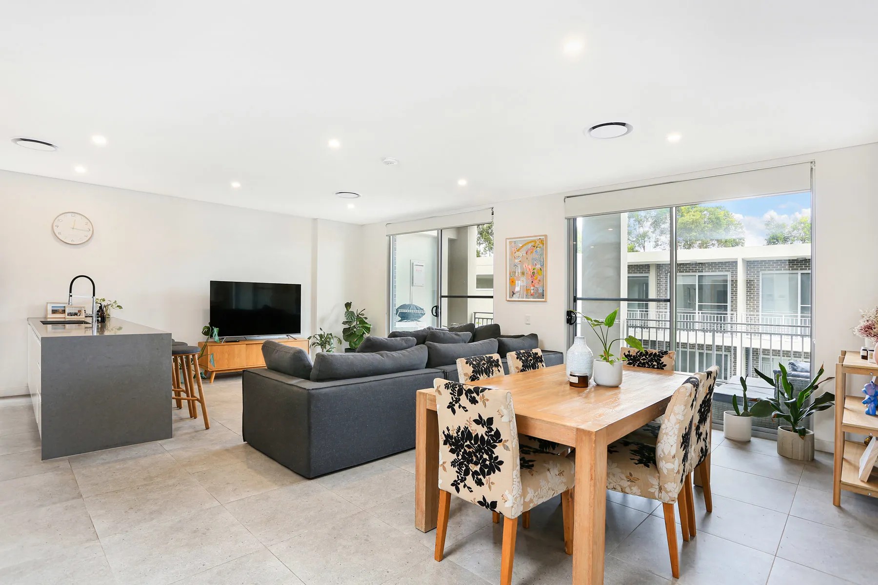 211/25 Regent Honeyeater Grove, North Kellyville, NSW 2155