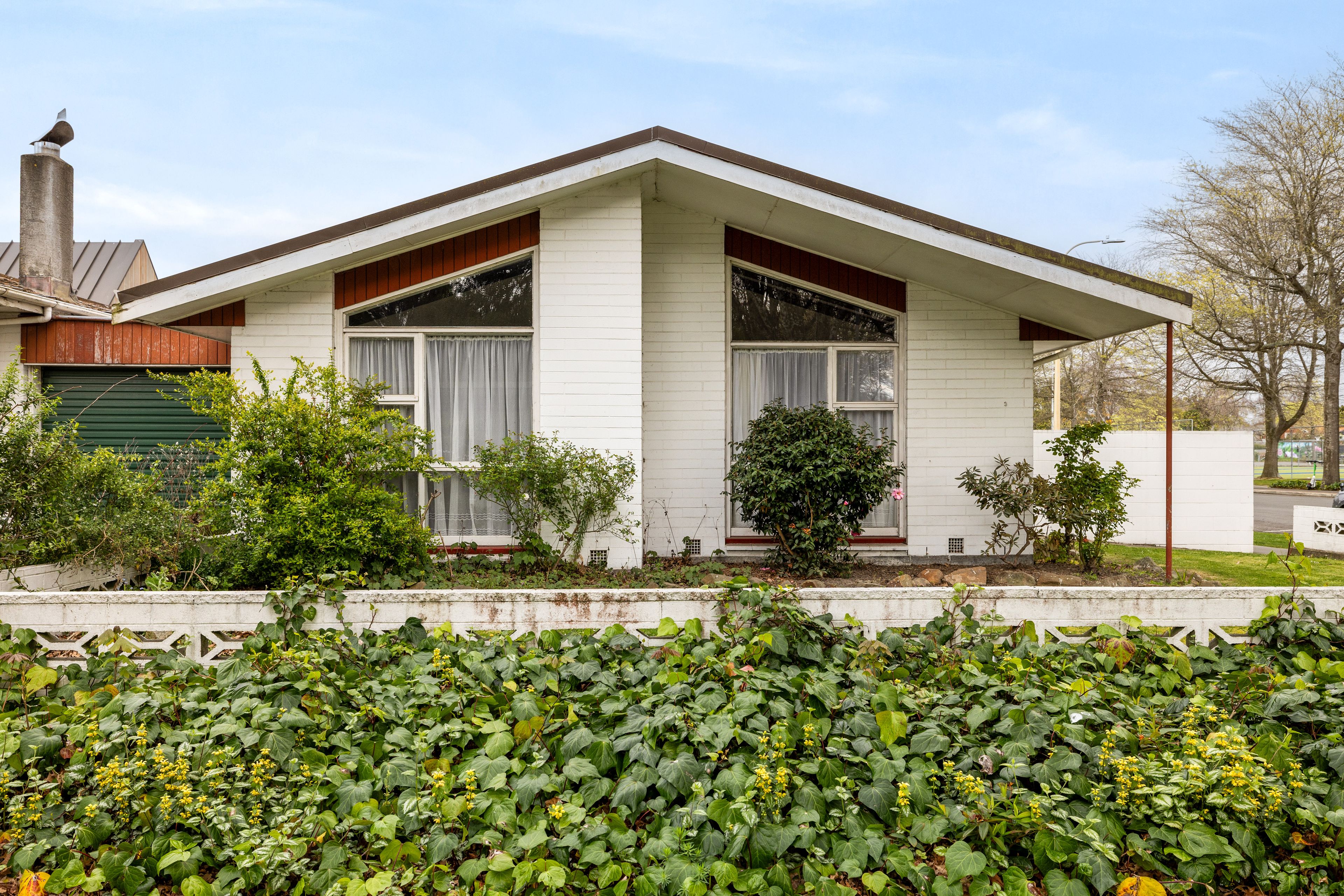 A closer look at Location That Changes A House