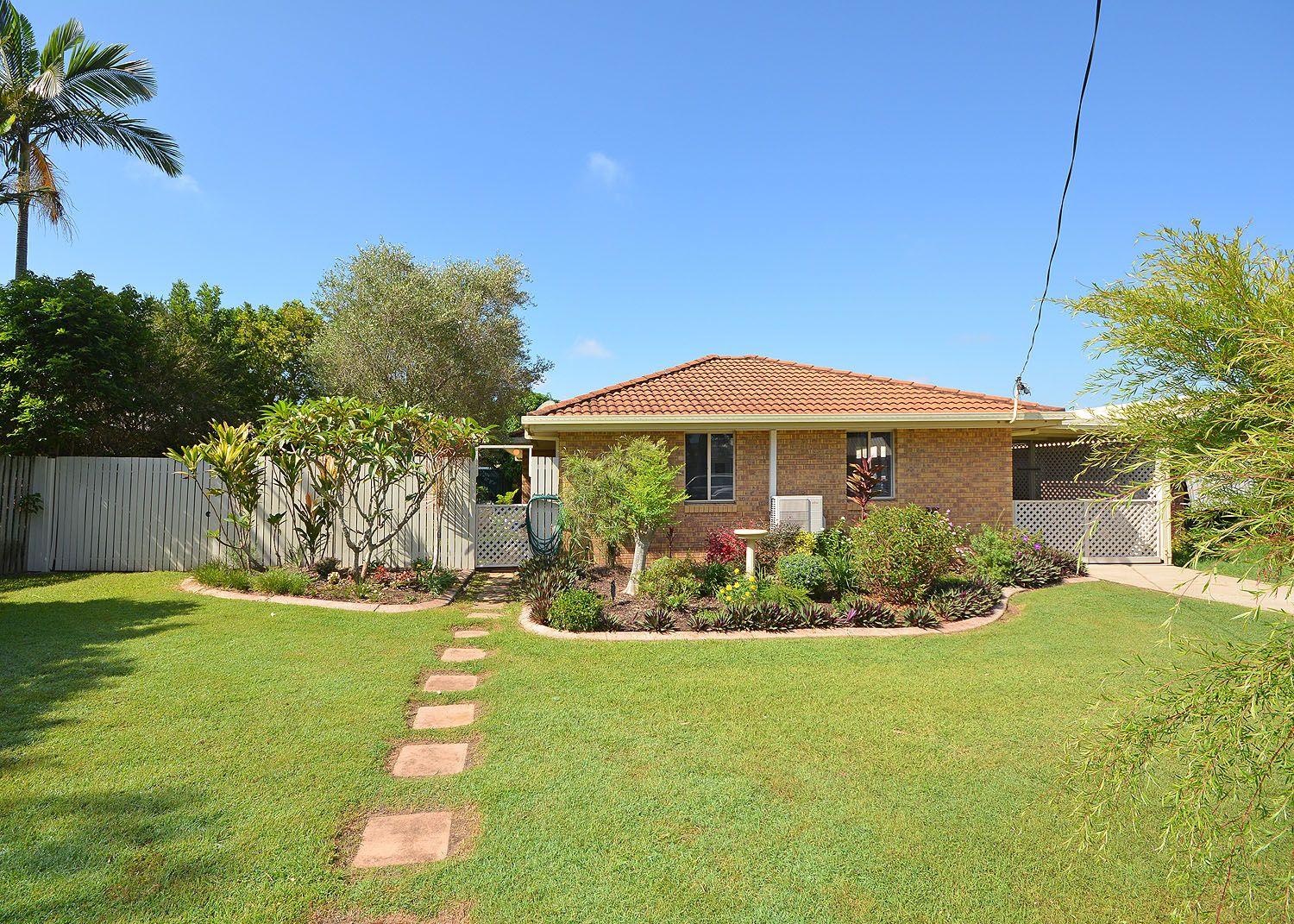 2 Maryanne Court, Point Vernon, QLD 4655