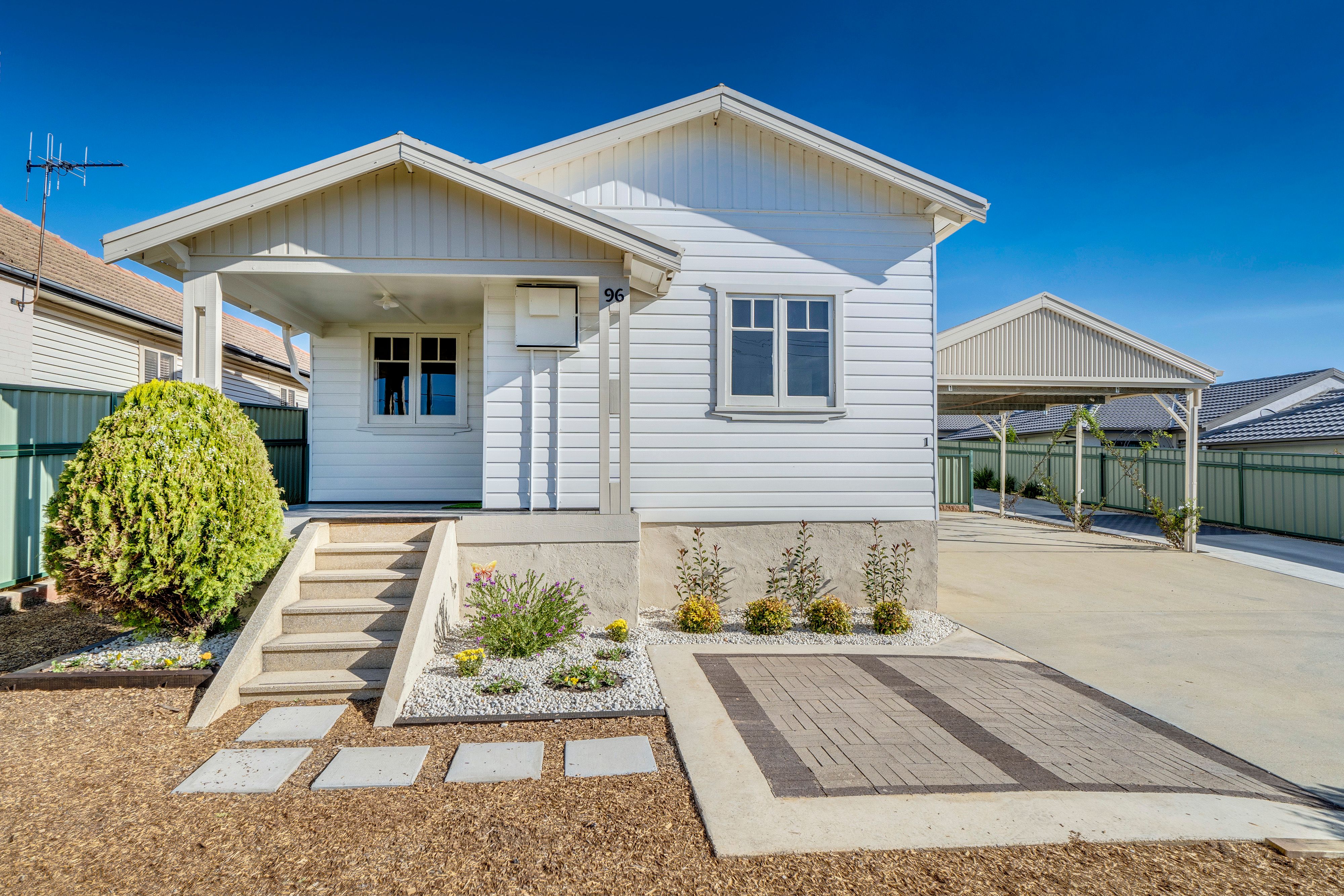 96 Uriarra Road