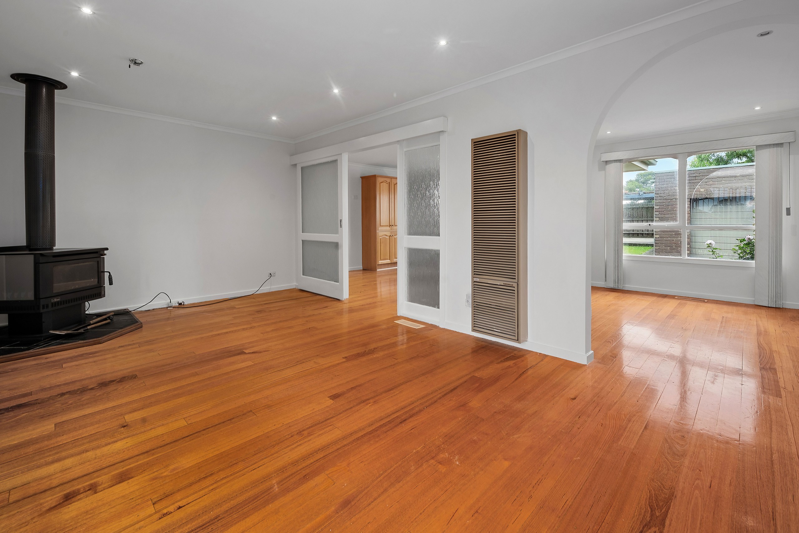 2 Ainwick Crescent, Thomastown, VIC 3074