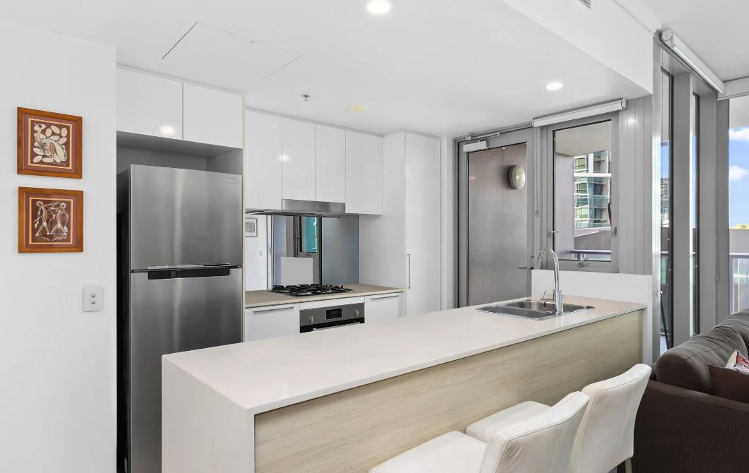10706/8 Harbour Road, Hamilton, QLD 4007