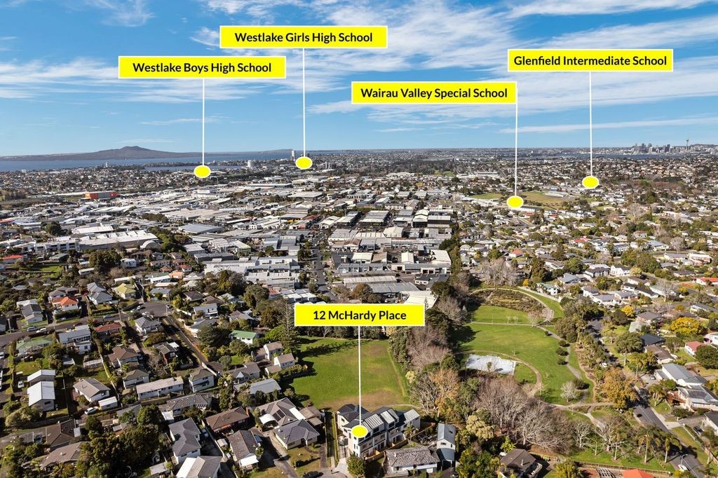 12D McHardy Place, Glenfield, North Shore City