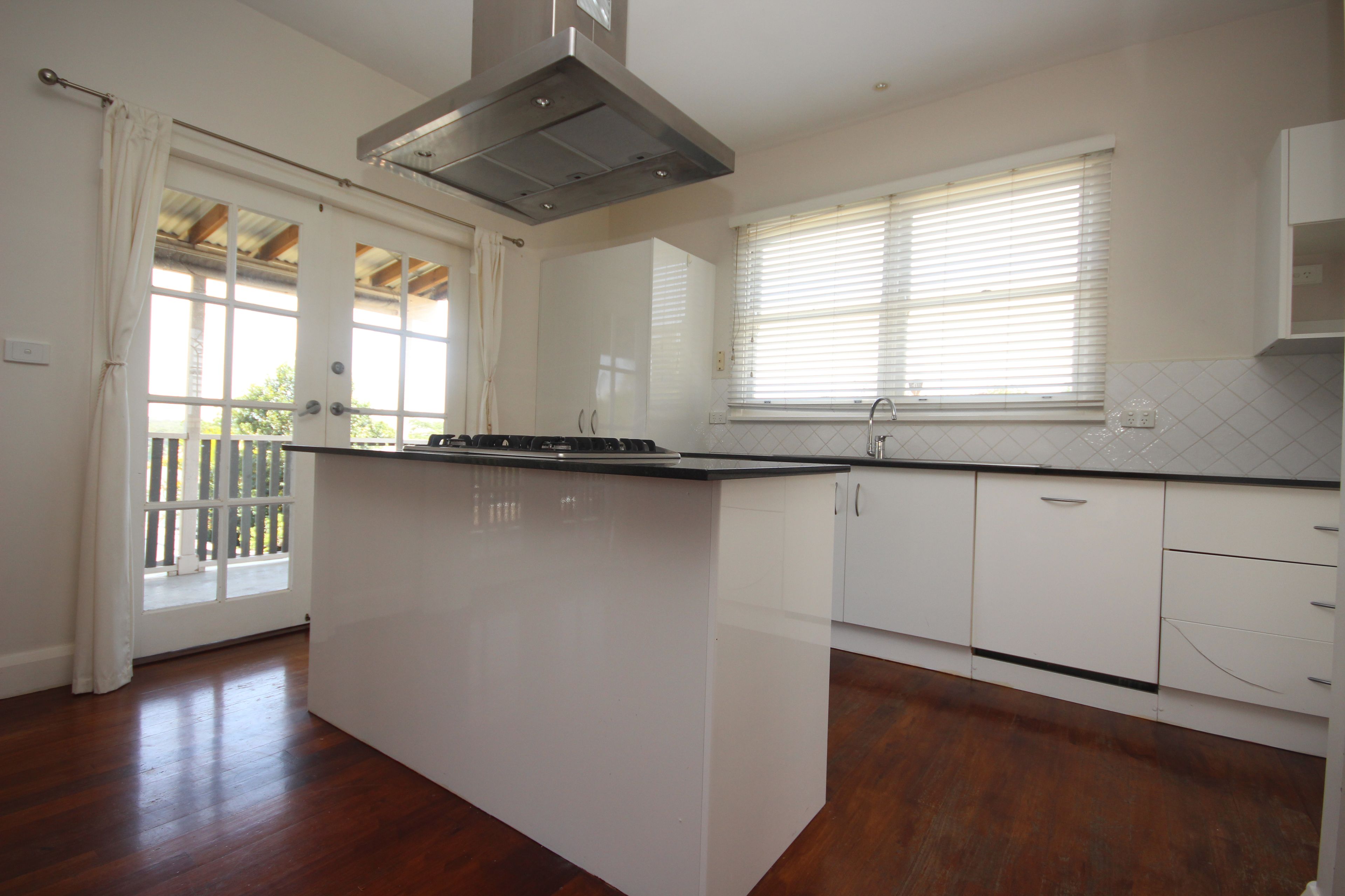 2 Leonora Parade, Waratah West, NSW 2298