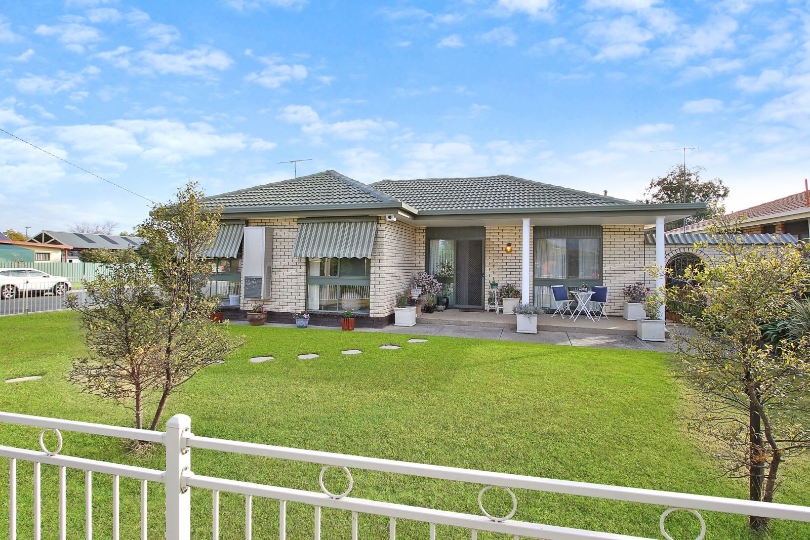 523 Kemp Street, Lavington NSW 2641