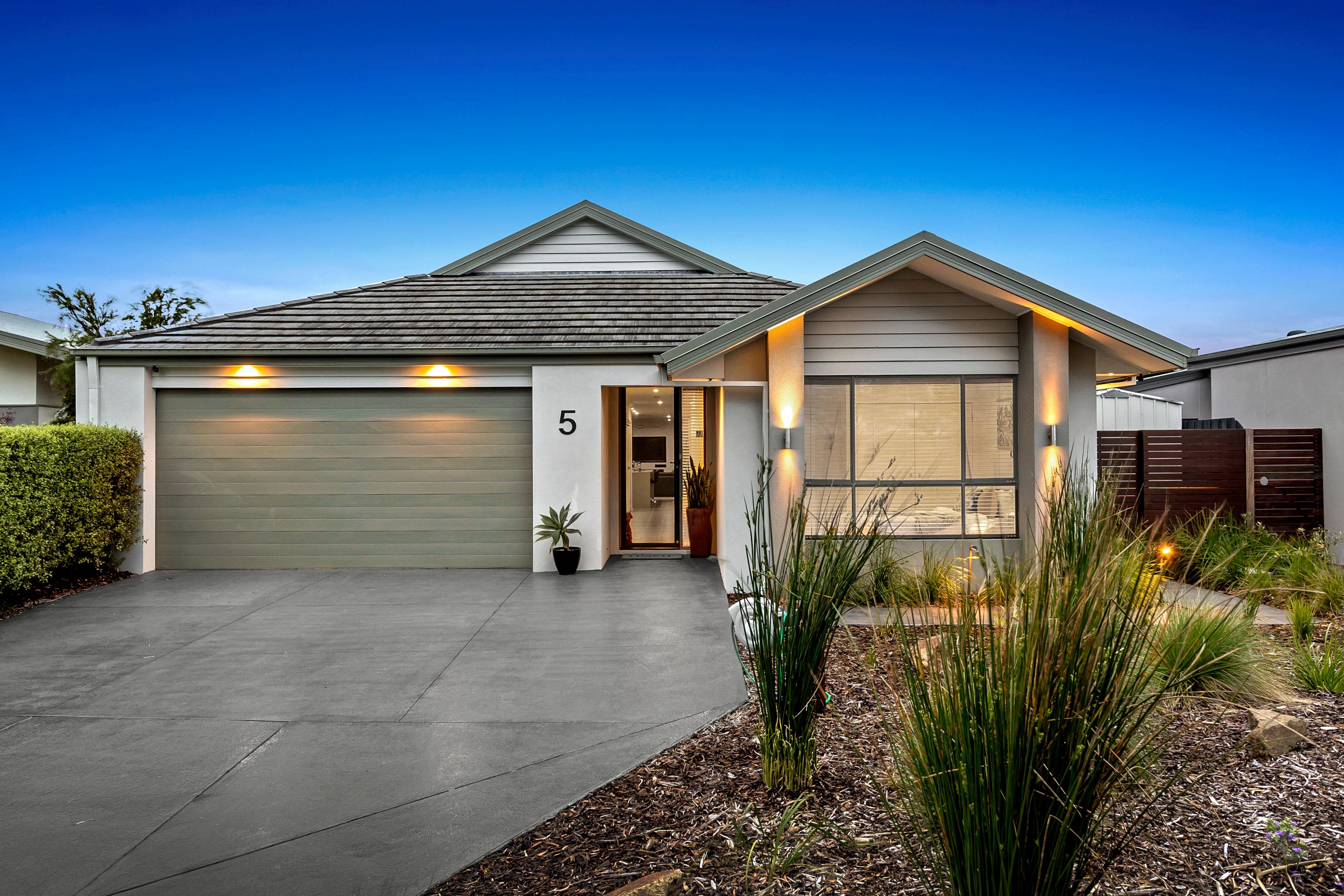 5 Artesian Place, Waterways VIC 3195
