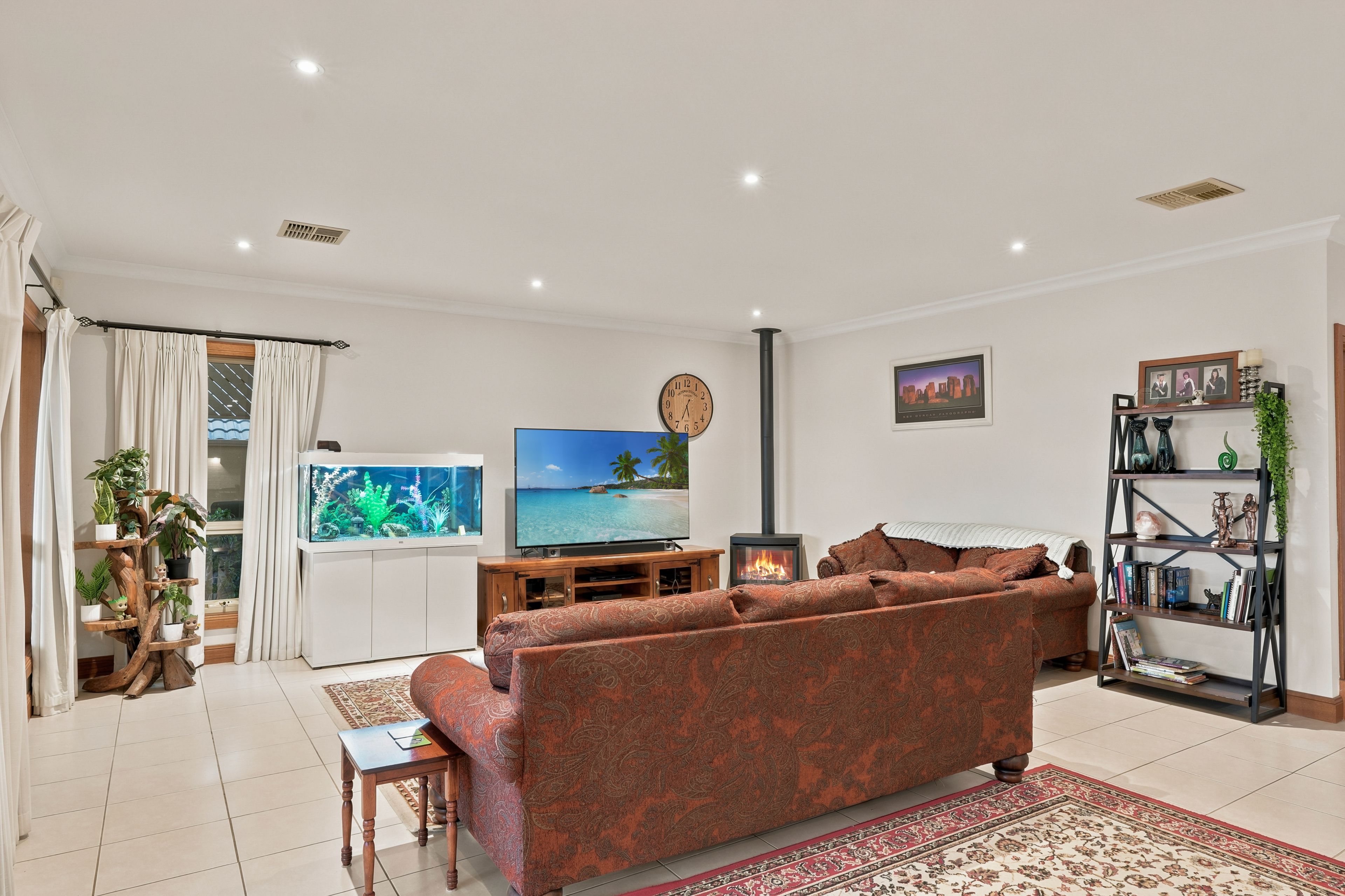 2 Carpentaria Way — photo 12 of 30