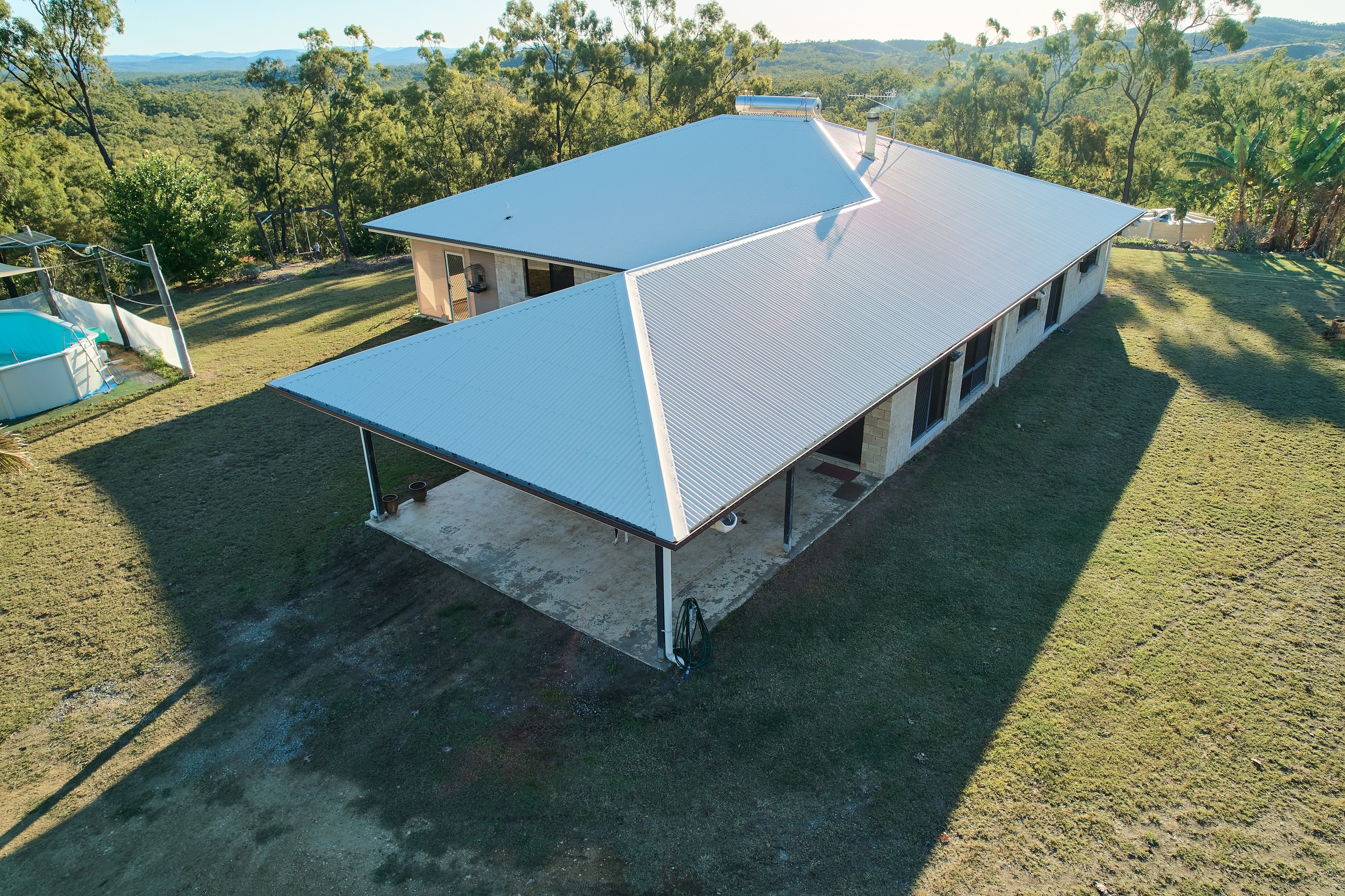 345 Faint Road, Mount Larcom, QLD 4695