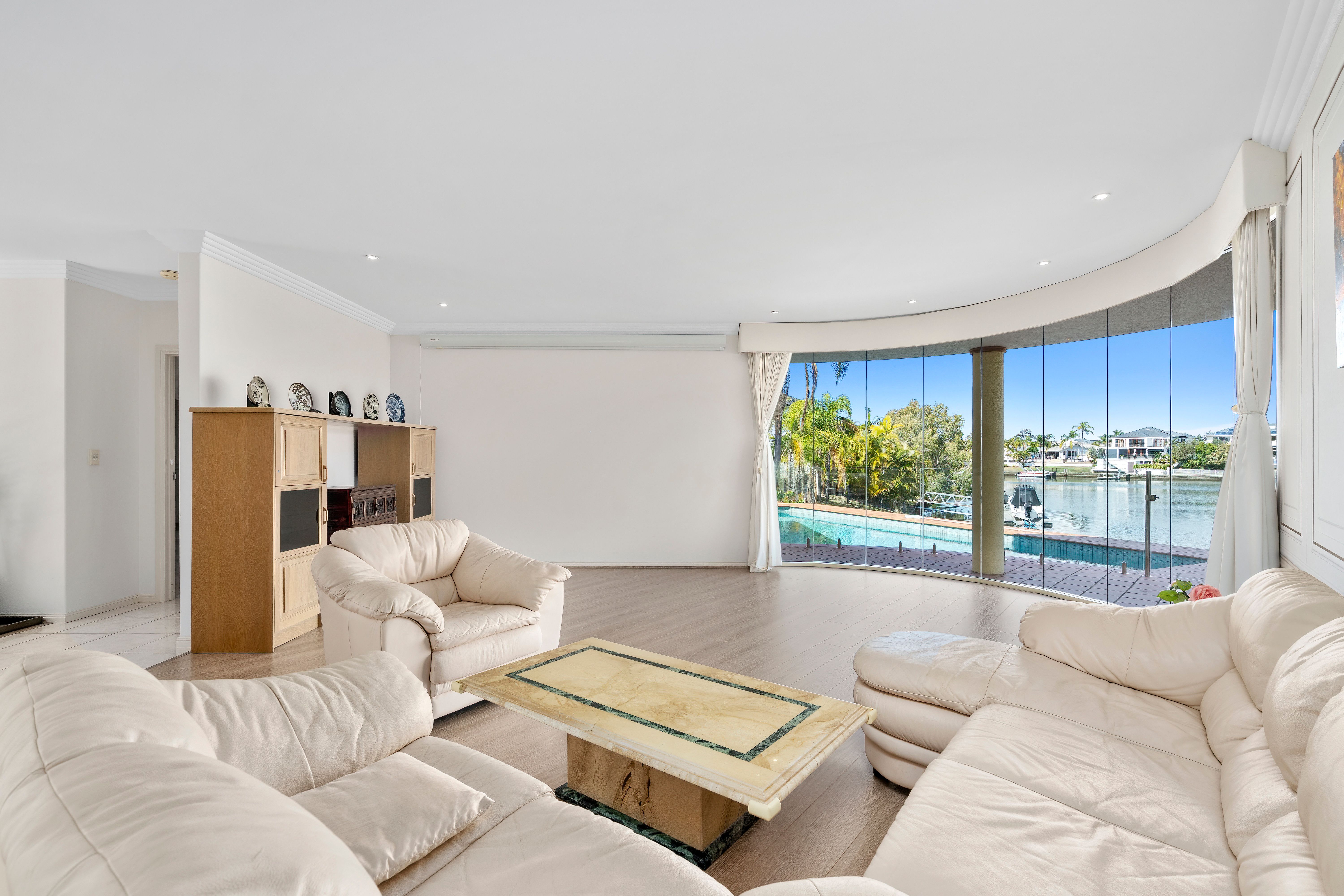 9 Monteclair Court, Mermaid Waters, QLD 4218