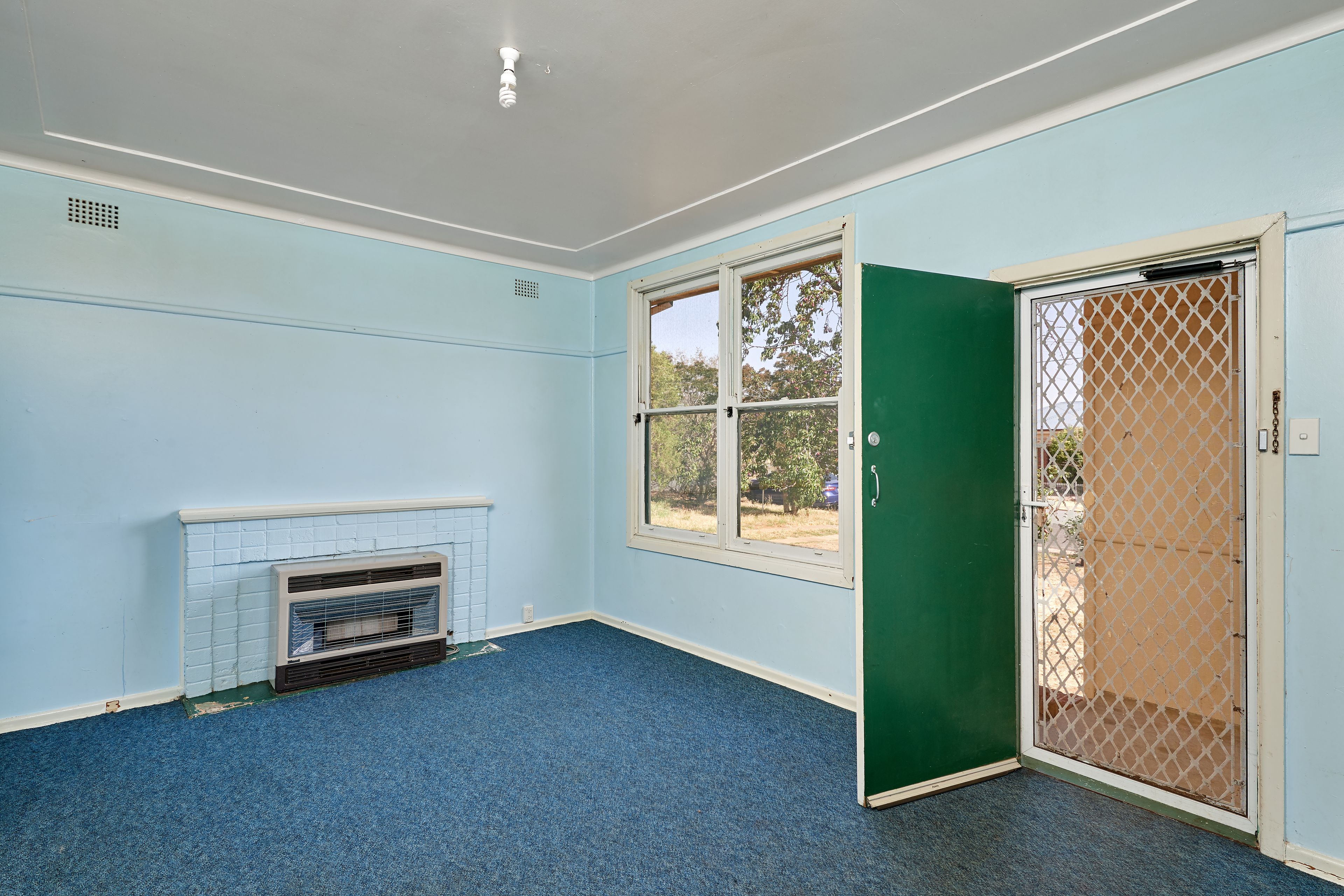 8 Cedric Street, Junee, NSW 2663